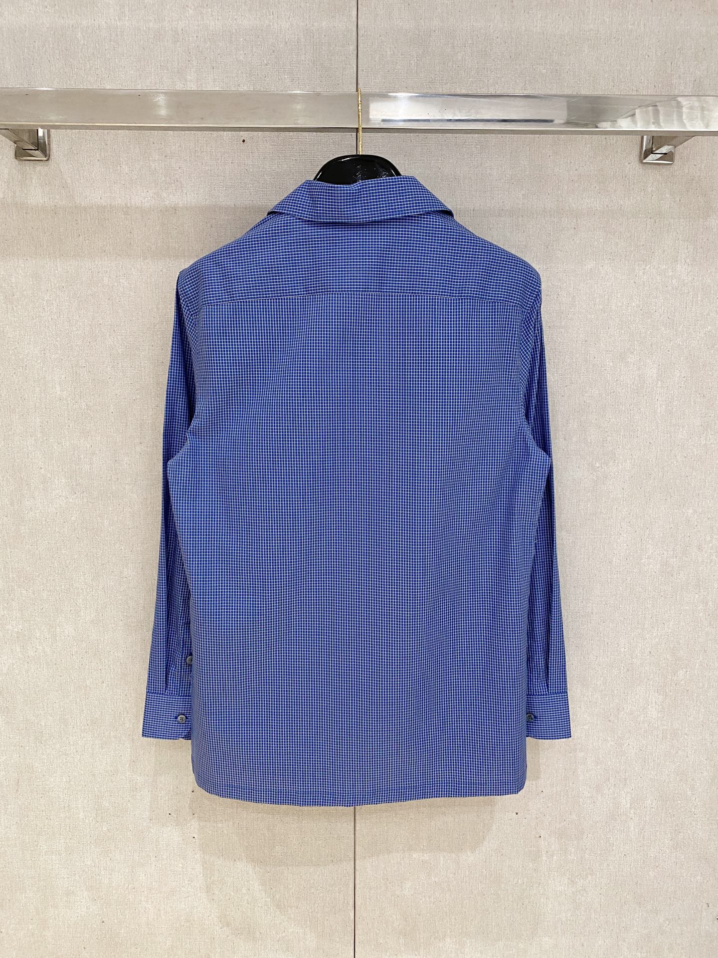 🌾退换🔥 强势上新，新款不断！！！新款衬衫，高级面料高级做工，顶级品质！！！S一XXLS穿125左右m穿