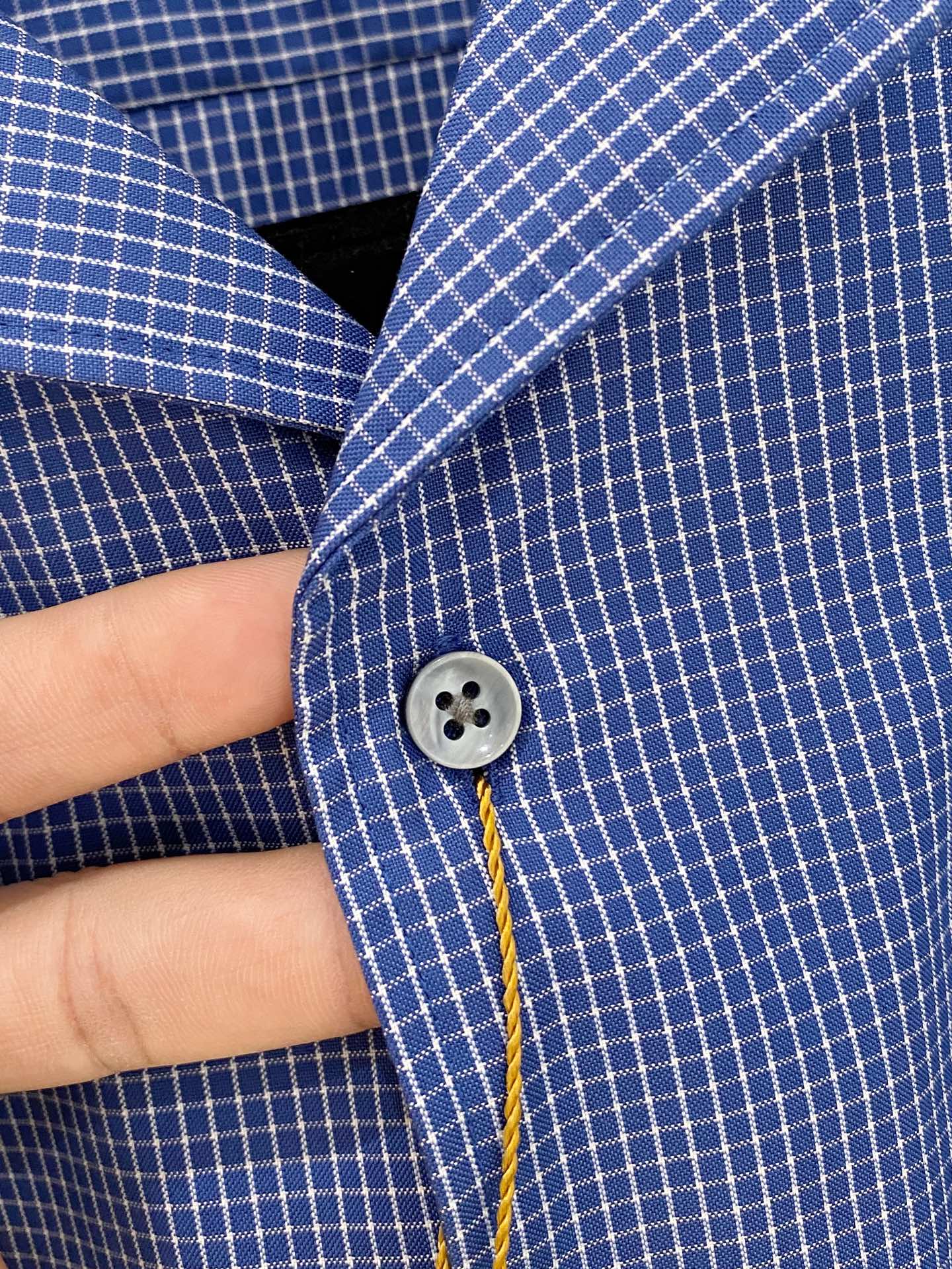 🌾退换🔥 强势上新，新款不断！！！新款衬衫，高级面料高级做工，顶级品质！！！S一XXLS穿125左右m穿