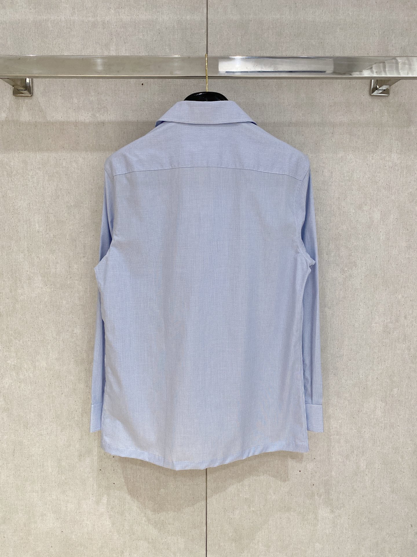 🌾退换🔥 强势上新，新款不断！！！新款衬衫，高级面料高级做工，顶级品质！！！S一XXLS穿125左右m穿