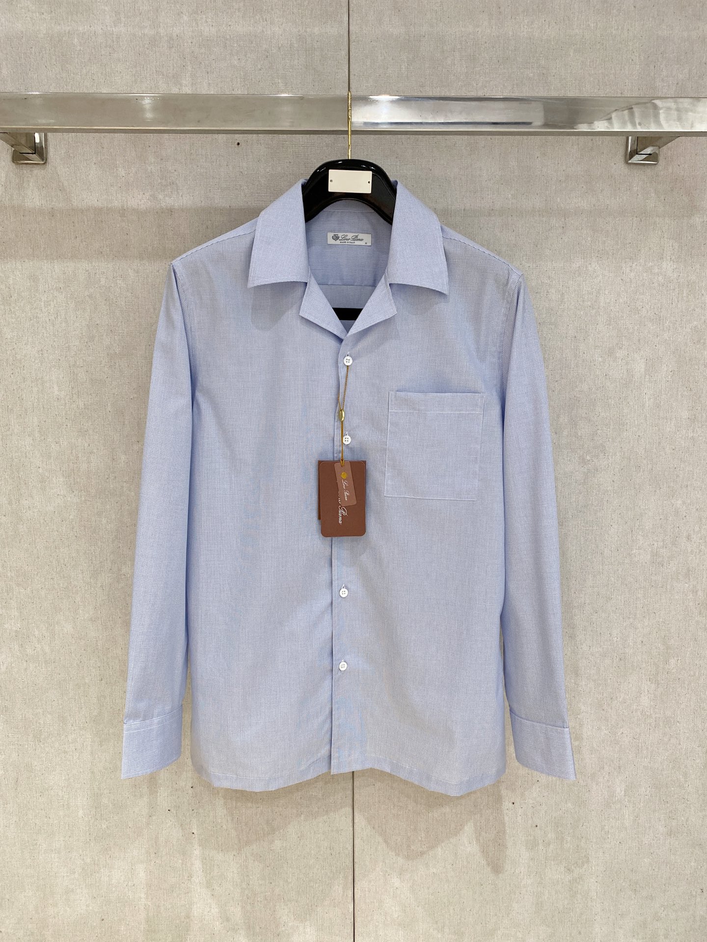 🌾退换🔥 强势上新，新款不断！！！新款衬衫，高级面料高级做工，顶级品质！！！S一XXLS穿125左右m穿