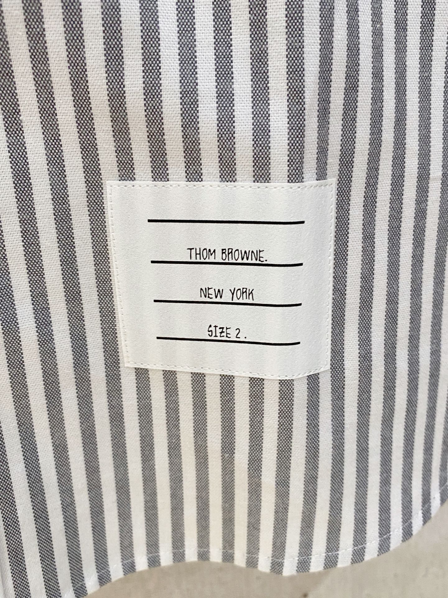 🌾退换🔥 强势上新，新款不断！！！新款衬衫，高级面料高级做工，顶级品质！！！S一XXLS穿125左右m穿