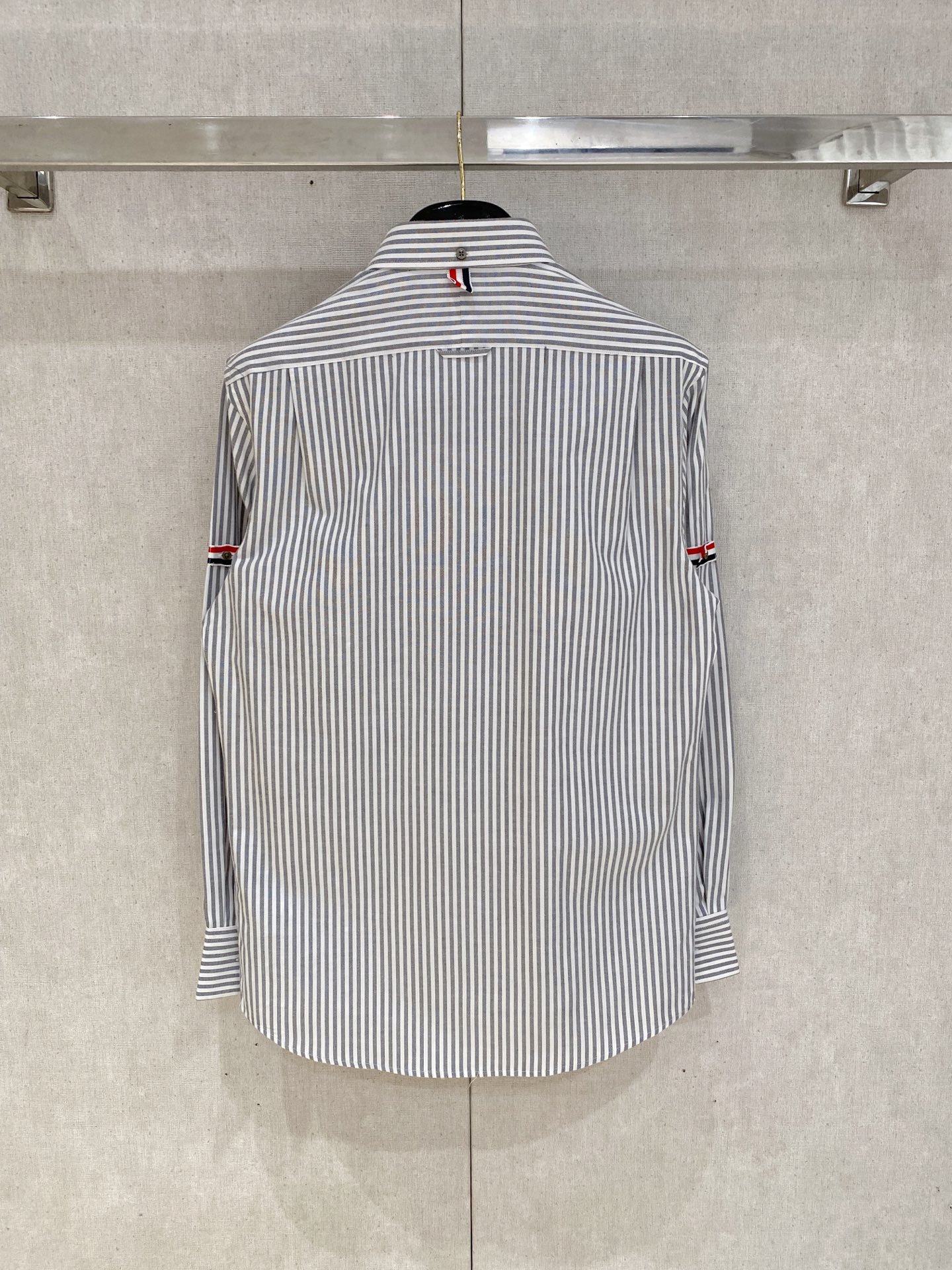 🌾退换🔥 强势上新，新款不断！！！新款衬衫，高级面料高级做工，顶级品质！！！S一XXLS穿125左右m穿