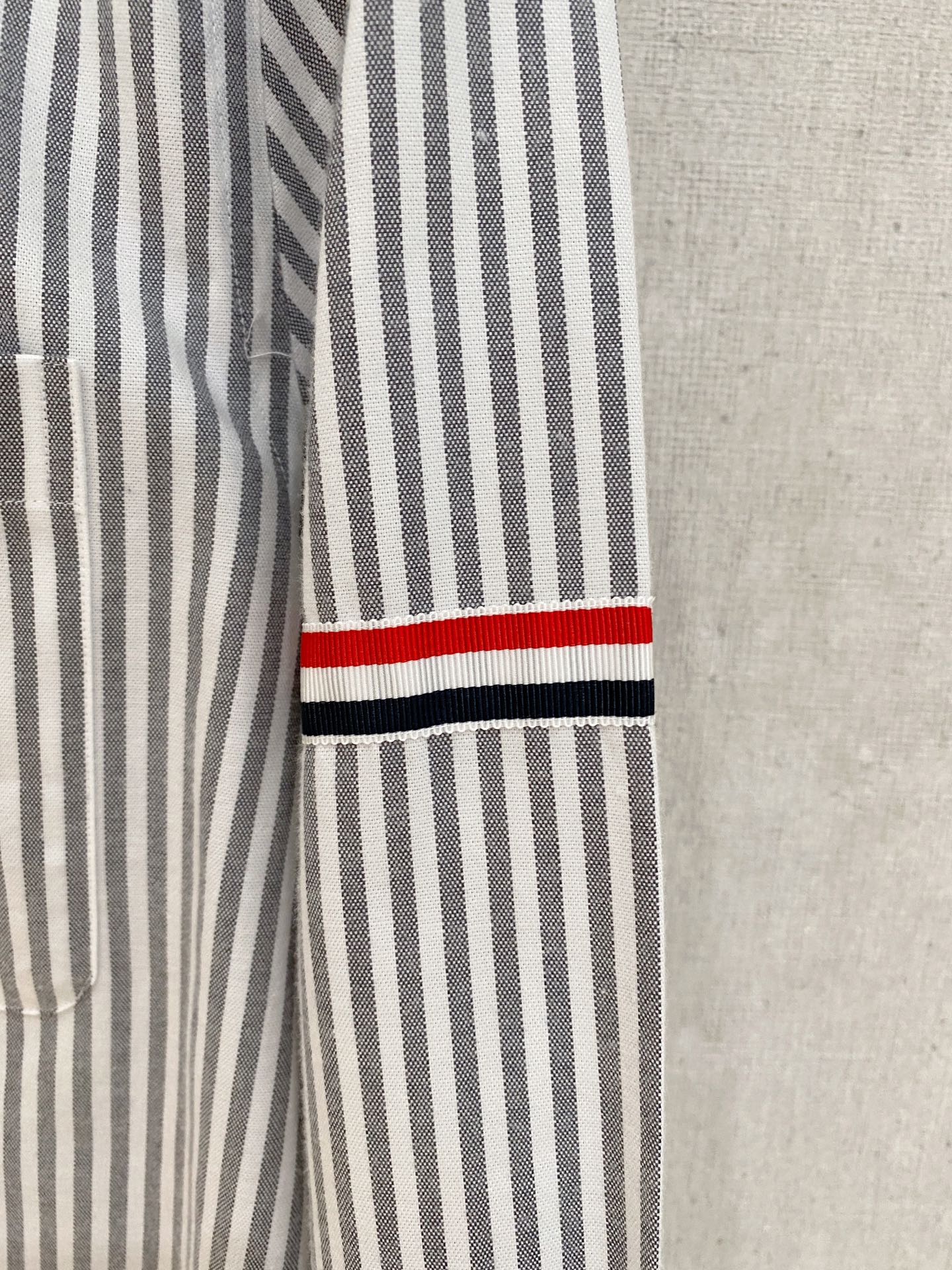 🌾退换🔥 强势上新，新款不断！！！新款衬衫，高级面料高级做工，顶级品质！！！S一XXLS穿125左右m穿