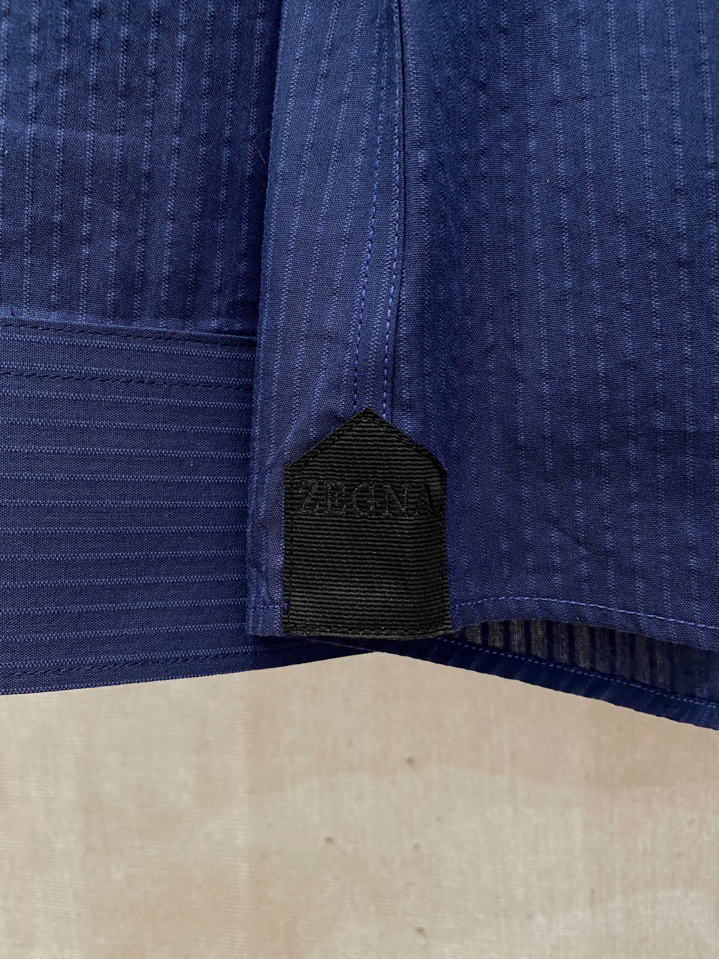 🌾退换🔥 强势上新，新款不断！！！新款衬衫，高级面料高级做工，顶级品质！！！S一XXLS穿125左右m穿