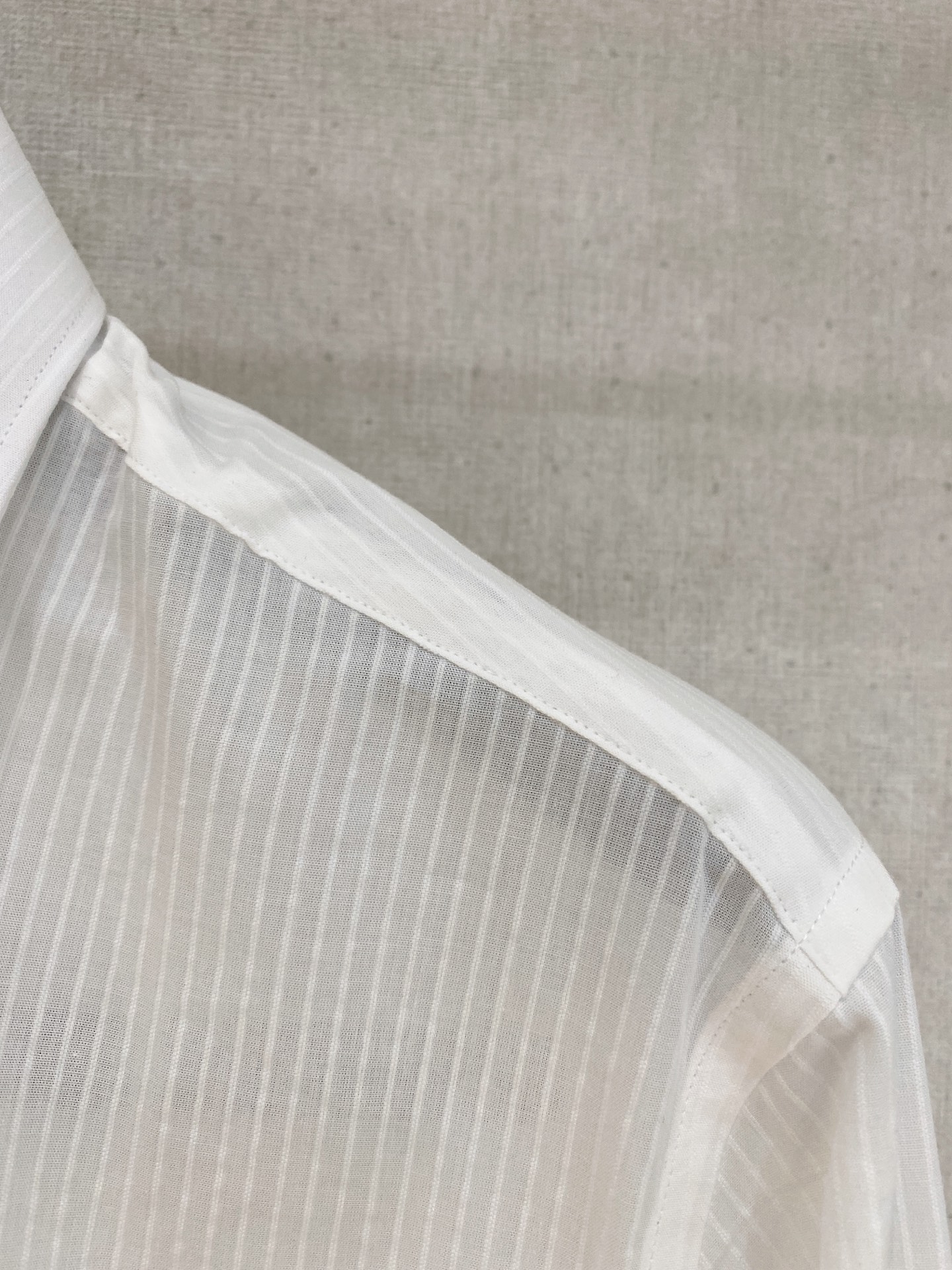 🌾退换🔥 强势上新，新款不断！！！新款衬衫，高级面料高级做工，顶级品质！！！S一XXLS穿125左右m穿