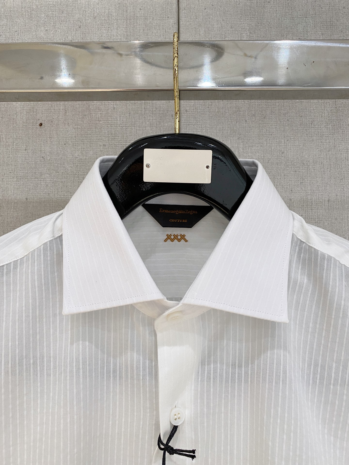 🌾退换🔥 强势上新，新款不断！！！新款衬衫，高级面料高级做工，顶级品质！！！S一XXLS穿125左右m穿