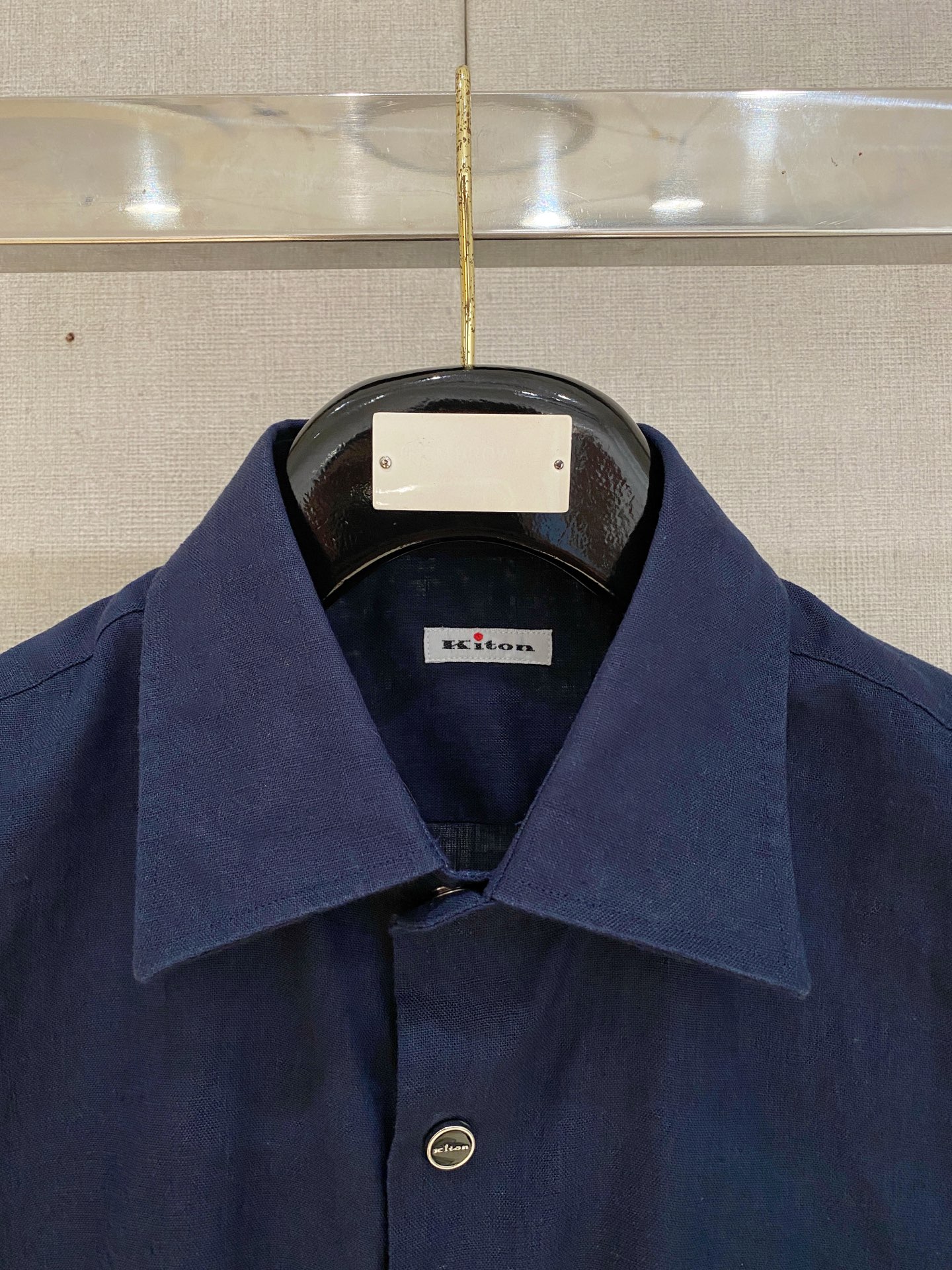 🌾退换🔥史诗级别的亚麻衬衫，独家巨献，胸前刺绣logo多色入荷。原汁原味100%亚麻面料衬衫，麻料以其独