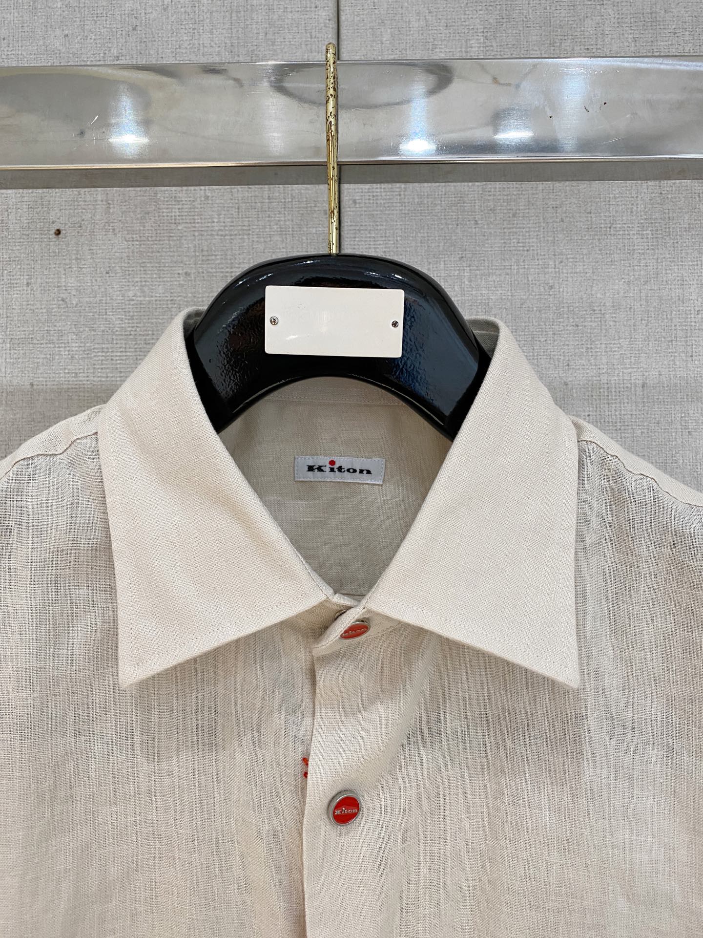 🌾退换🔥史诗级别的亚麻衬衫，独家巨献，胸前刺绣logo多色入荷。原汁原味100%亚麻面料衬衫，麻料以其独