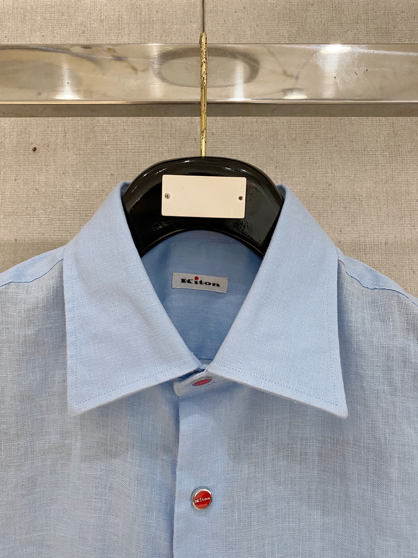 🌾退换🔥史诗级别的亚麻衬衫，独家巨献，胸前刺绣logo多色入荷。原汁原味100%亚麻面料衬衫，麻料以其独