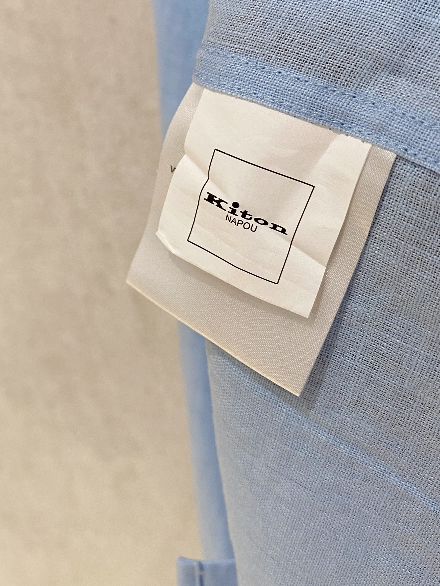 🌾退换🔥史诗级别的亚麻衬衫，独家巨献，胸前刺绣logo多色入荷。原汁原味100%亚麻面料衬衫，麻料以其独