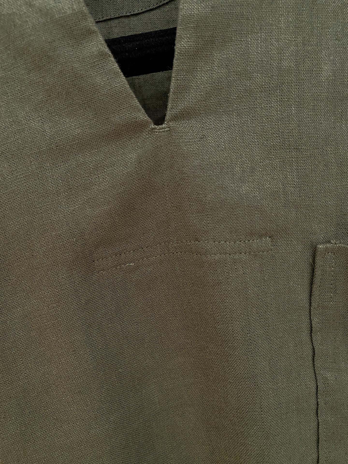 🌾退换🔥史诗级别的亚麻衬衫，独家巨献，胸前刺绣logo多色入荷。原汁原味100%亚麻面料衬衫，麻料以其独