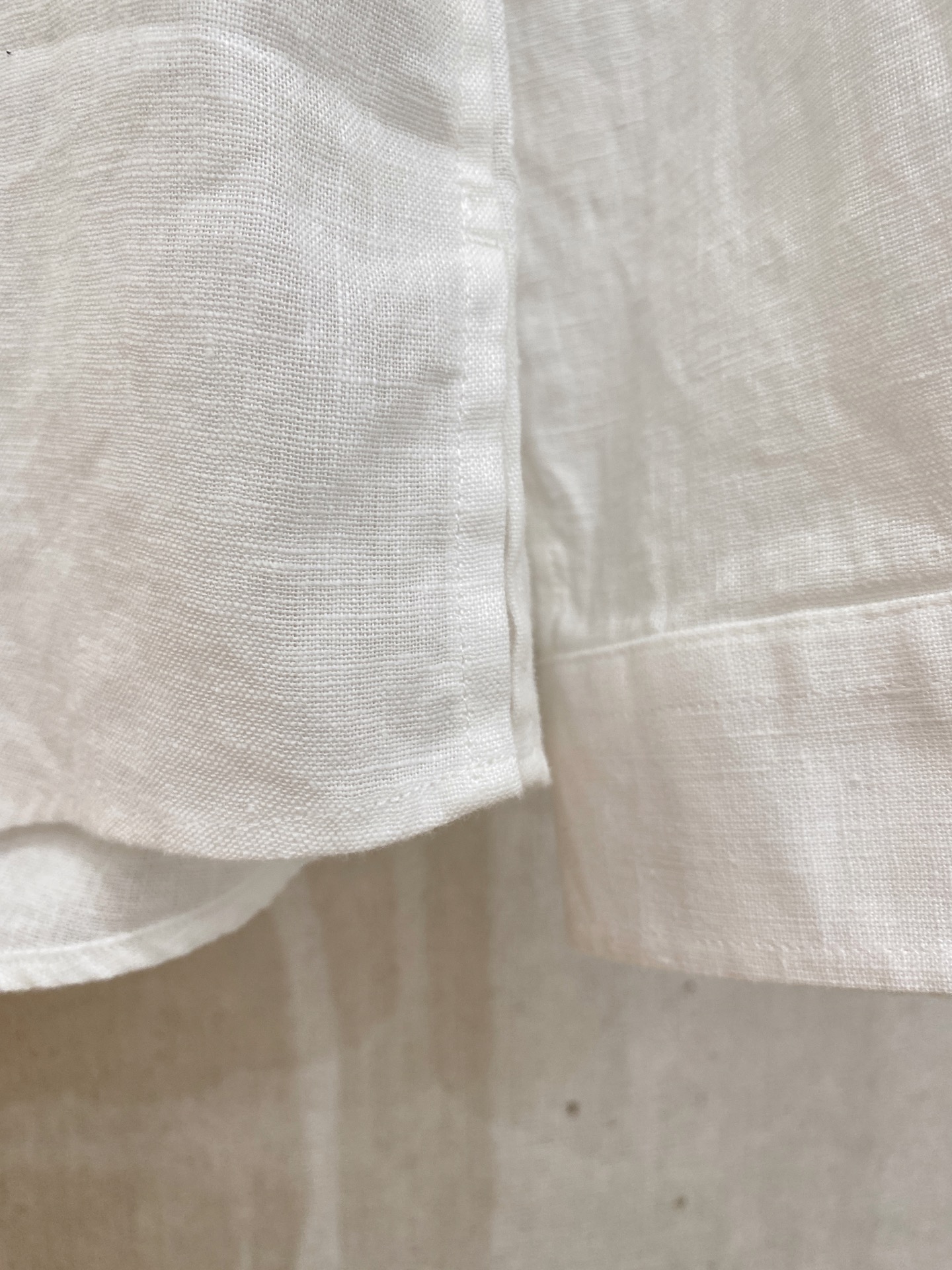 🌾退换🔥史诗级别的亚麻衬衫，独家巨献，胸前刺绣logo多色入荷。原汁原味100%亚麻面料衬衫，麻料以其独