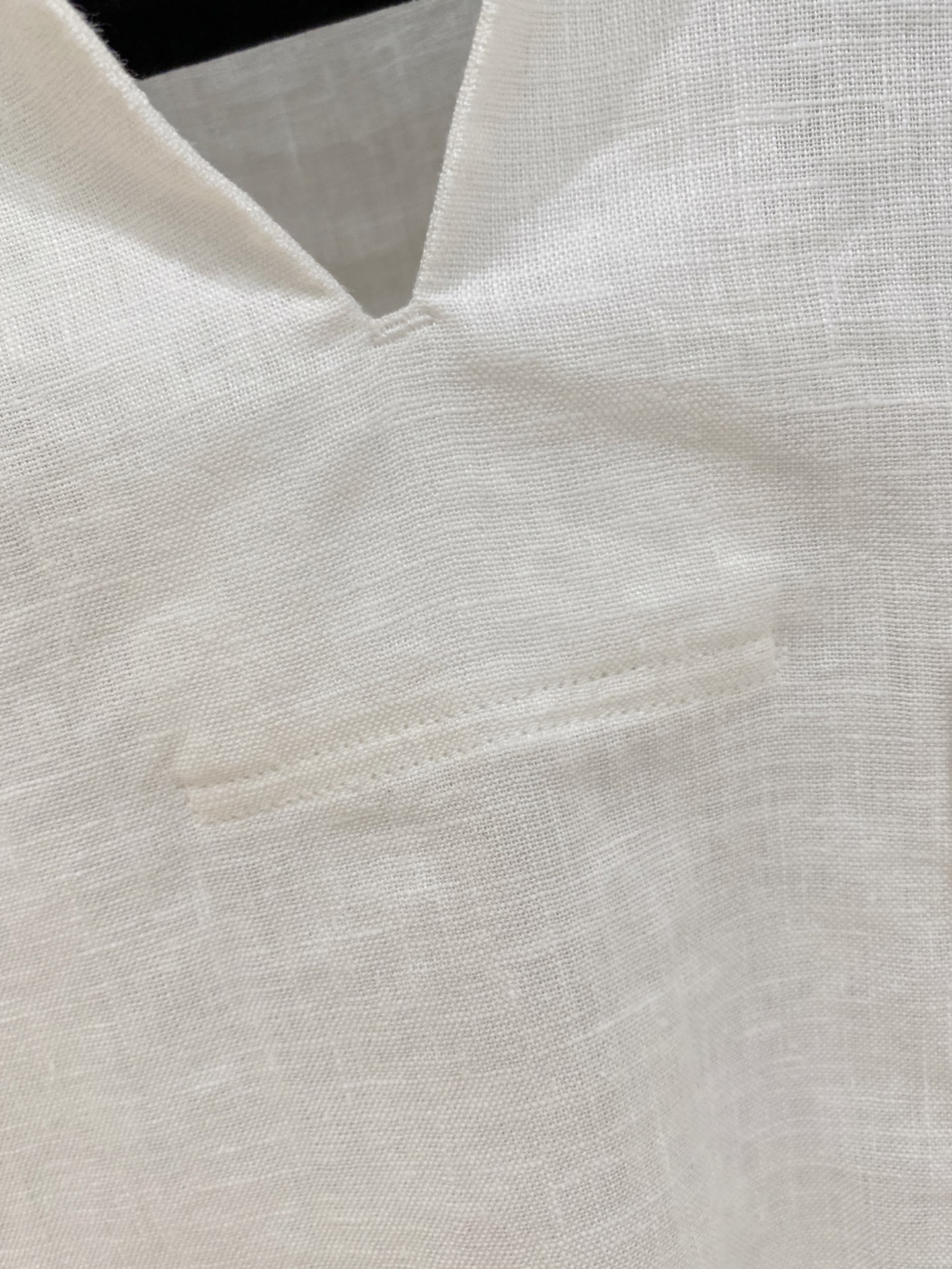 🌾退换🔥史诗级别的亚麻衬衫，独家巨献，胸前刺绣logo多色入荷。原汁原味100%亚麻面料衬衫，麻料以其独