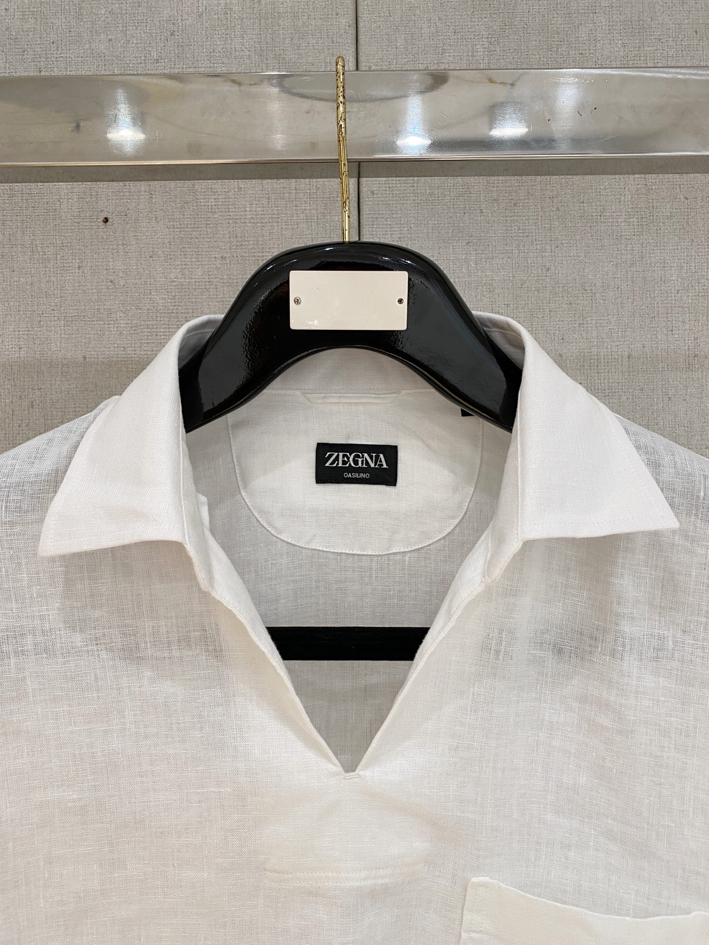 🌾退换🔥史诗级别的亚麻衬衫，独家巨献，胸前刺绣logo多色入荷。原汁原味100%亚麻面料衬衫，麻料以其独