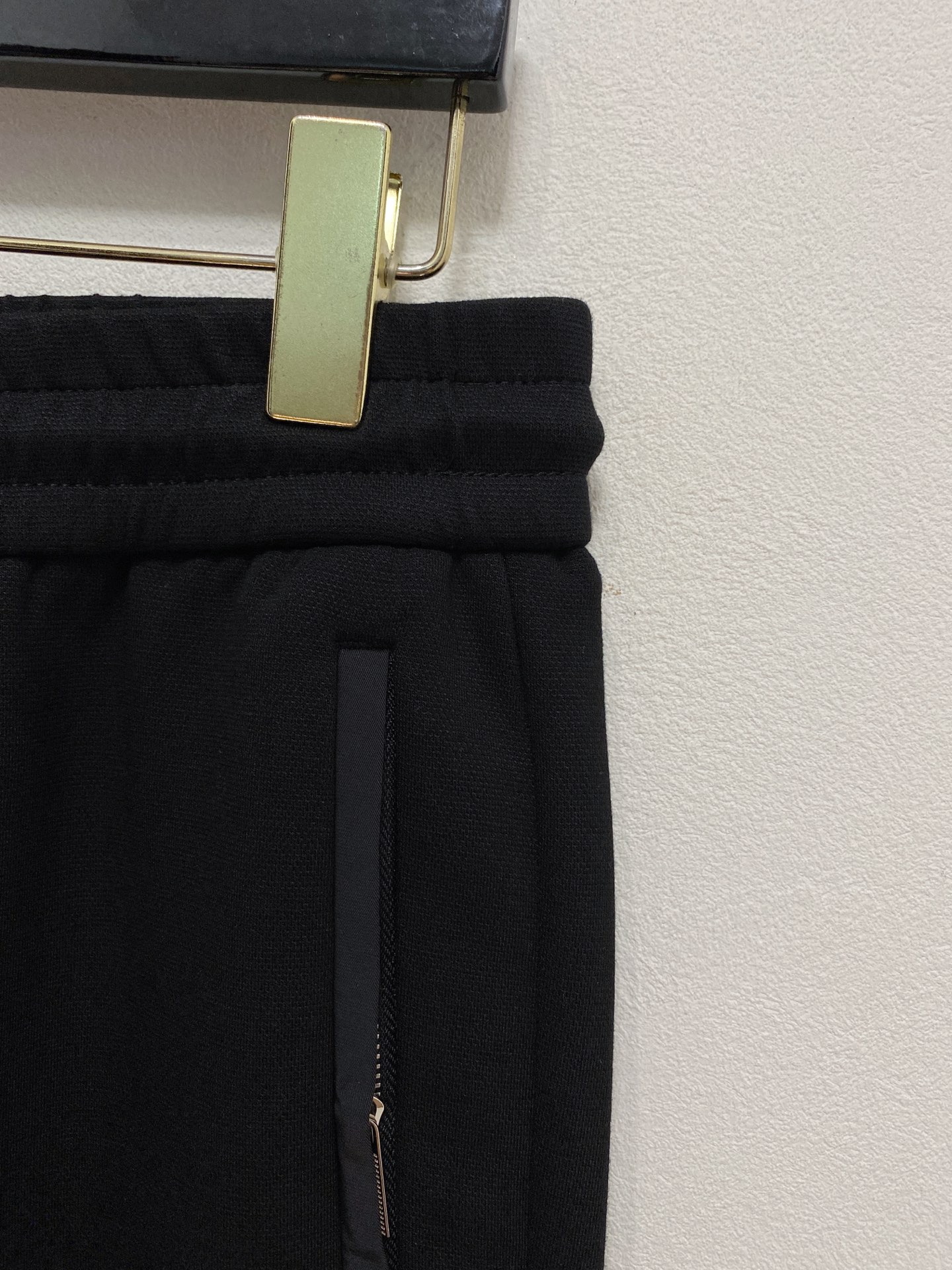 🇫🇷PRADA 原单休闲裤 2025新品，原版休闲裤 原版重工打造，品牌经典LOGO设计，三标齐全！原版