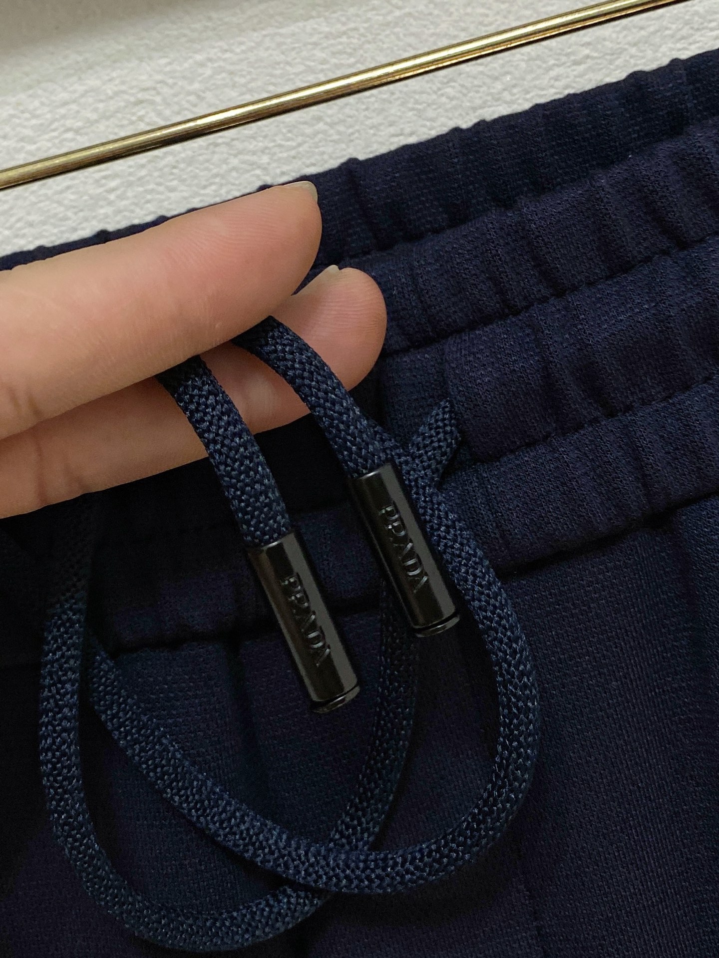 🇫🇷PRADA 原单休闲裤 2025新品，原版休闲裤 原版重工打造，品牌经典LOGO设计，三标齐全！原版