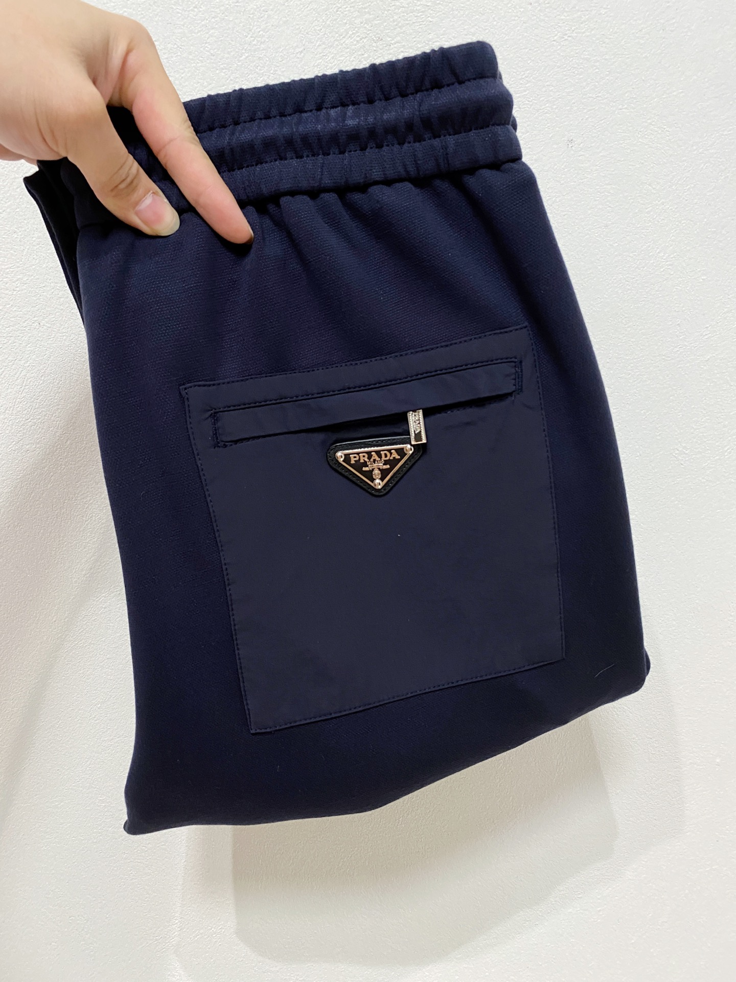 🇫🇷PRADA 原单休闲裤 2025新品，原版休闲裤 原版重工打造，品牌经典LOGO设计，三标齐全！原版