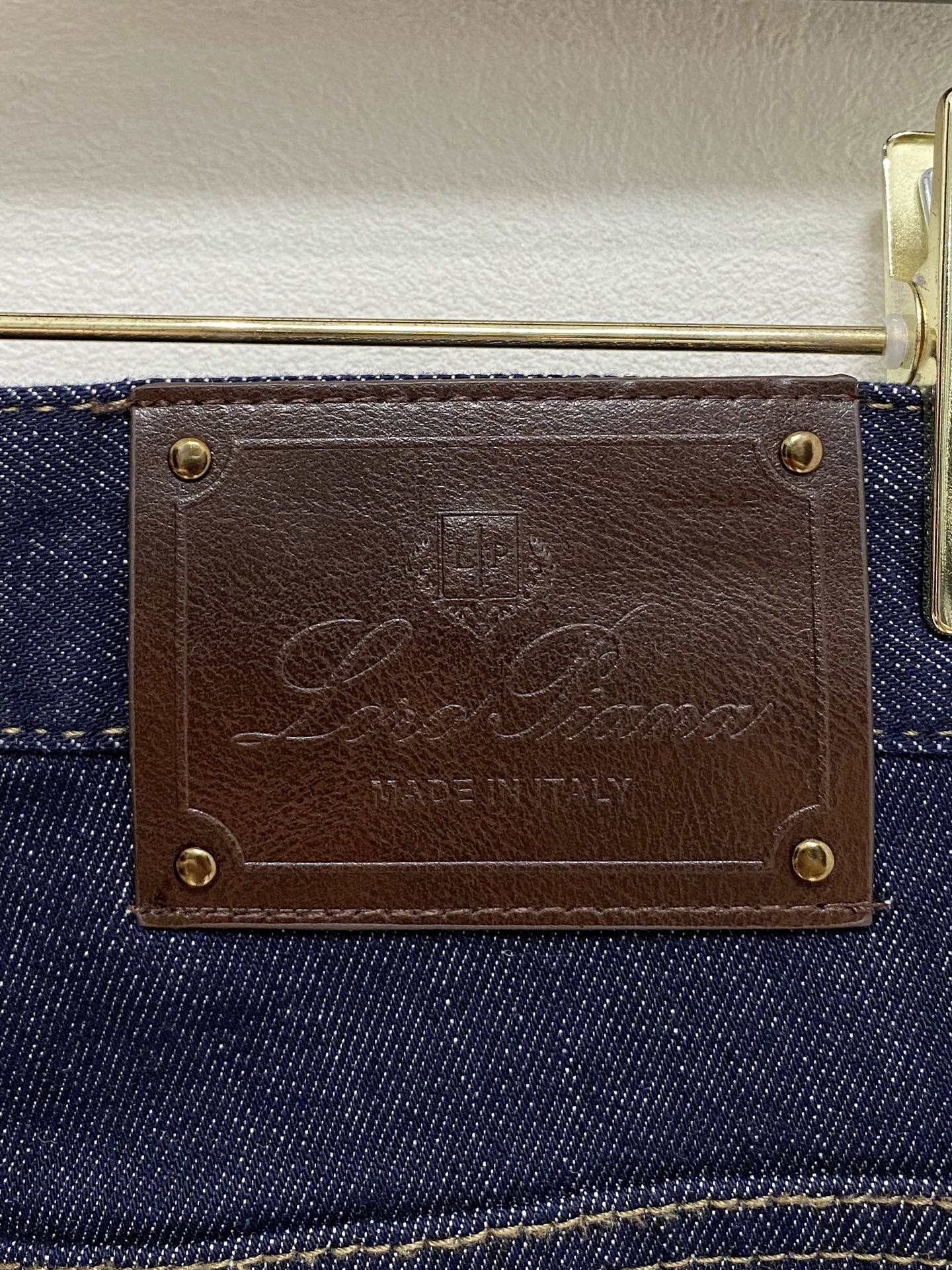 🇫🇷lP🆕 原单牛仔裤 2025新品，原版牛仔裤 原版重工打造，品牌经典LOGO设计，三标齐全！原版五金