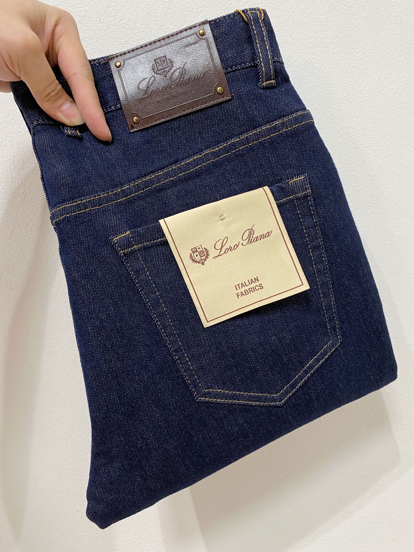 🇫🇷lP🆕 原单牛仔裤 2025新品，原版牛仔裤 原版重工打造，品牌经典LOGO设计，三标齐全！原版五金