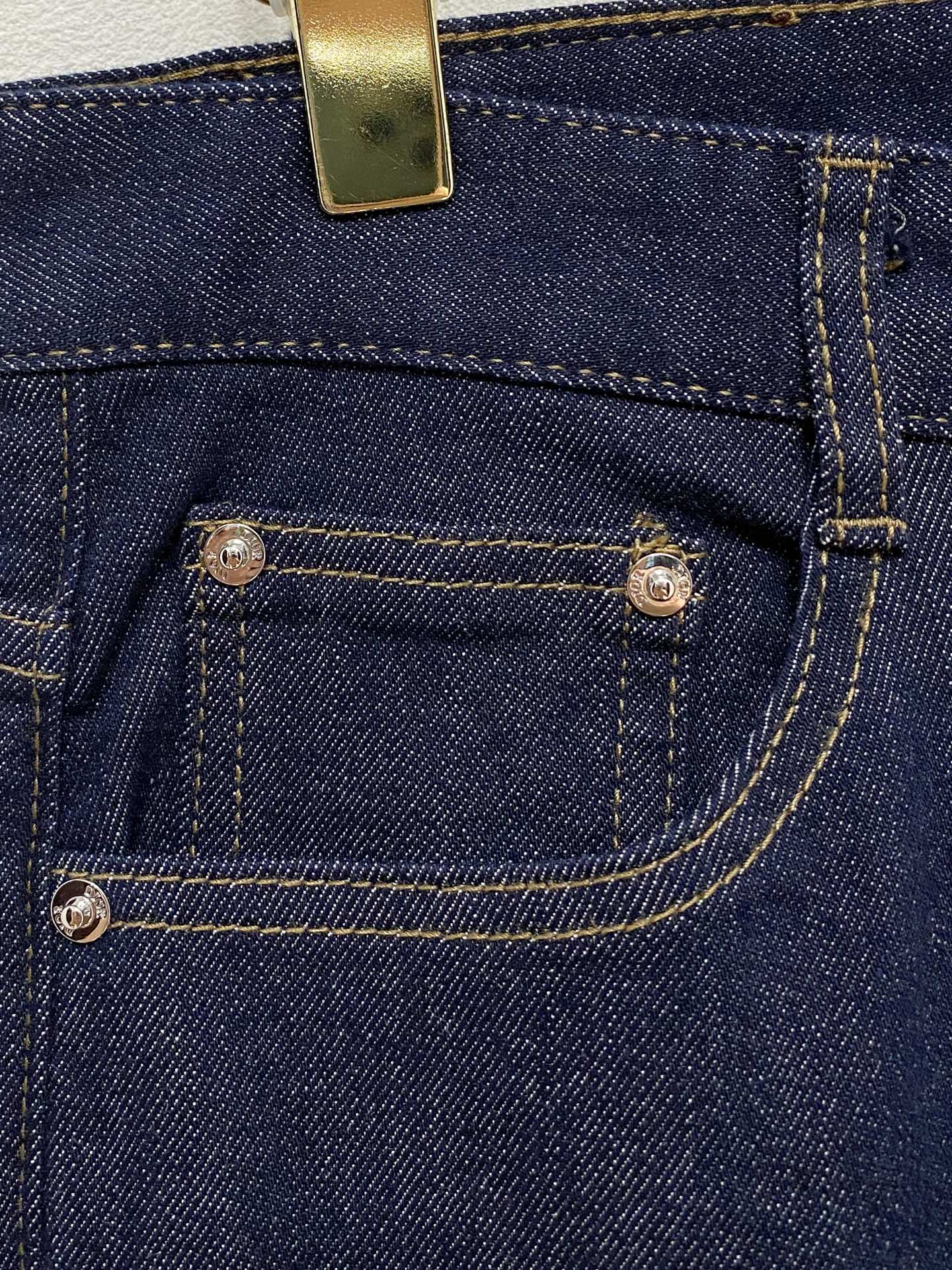 🇫🇷DIOR 原单牛仔裤 2025新品，原版牛仔裤 原版重工打造，品牌经典LOGO设计，三标齐全！原版五