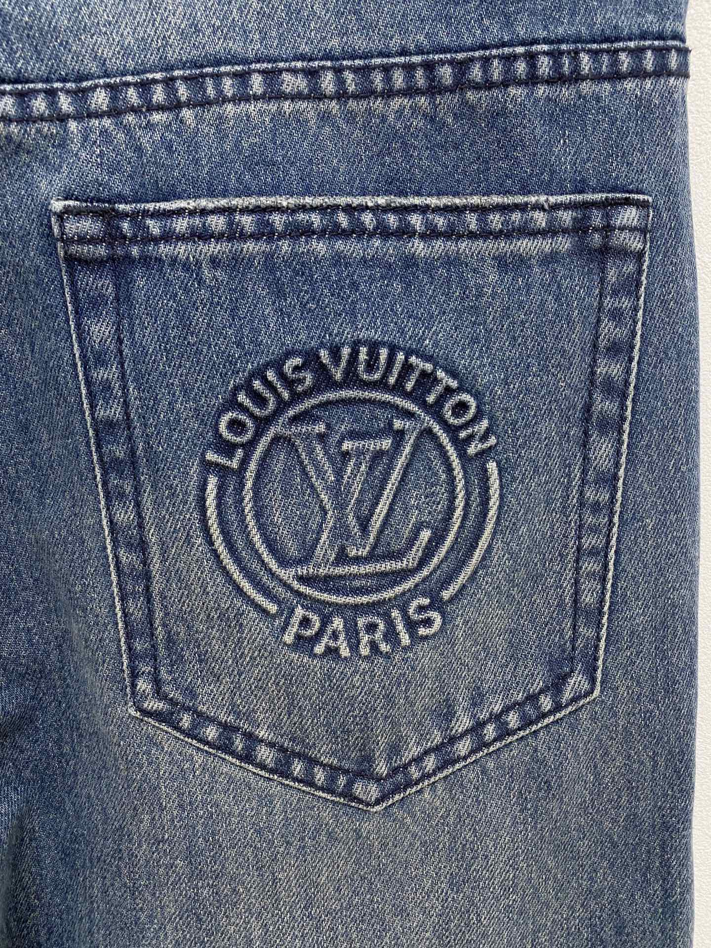 🇫🇷LV 原单牛仔裤 2025新品，原版牛仔裤 原版重工打造，品牌经典LOGO设计，三标齐全！原版五金辅