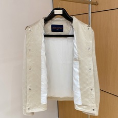 2025ss秋冬新款系列🆕驴家休闲夹克外套🧥专柜同步发售 超高工艺的风衣外套 休闲时尚 精选进口高密度双 2025ss秋冬新款系列🆕驴家休闲夹克外套🧥专柜同步发售 超高工艺的风衣外套 休闲时尚 精选进口高密度双