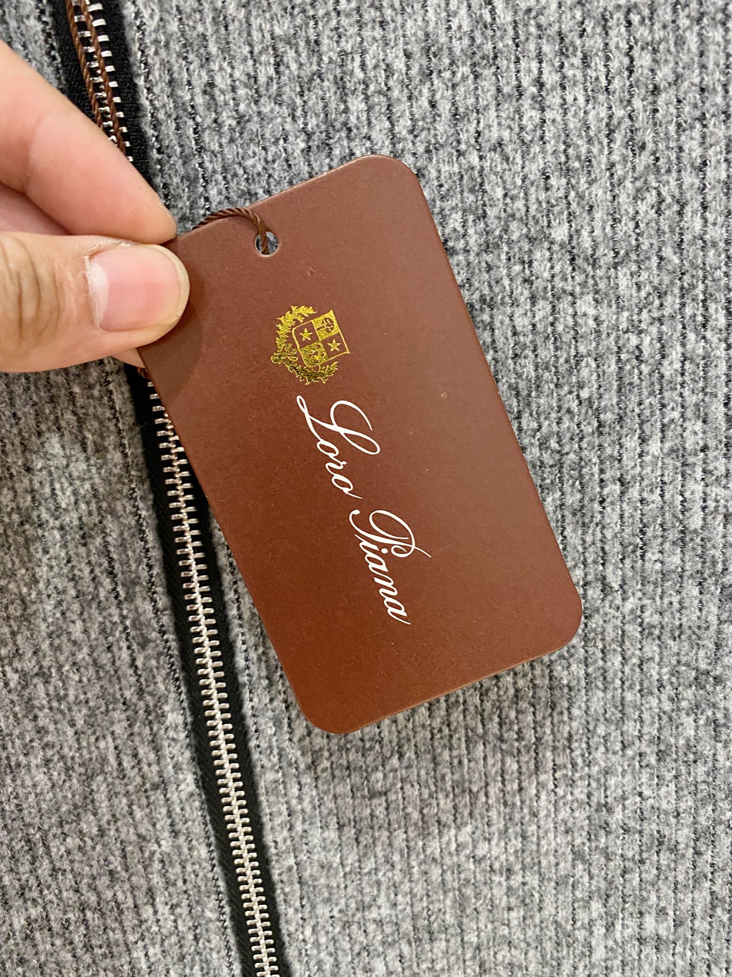 lP🆕-LoroPiana诺悠翩雅🆕25FW秋冬新款老钱风羊毛夹克连帽外套，选用进口羊毛面料混纺，立体有
