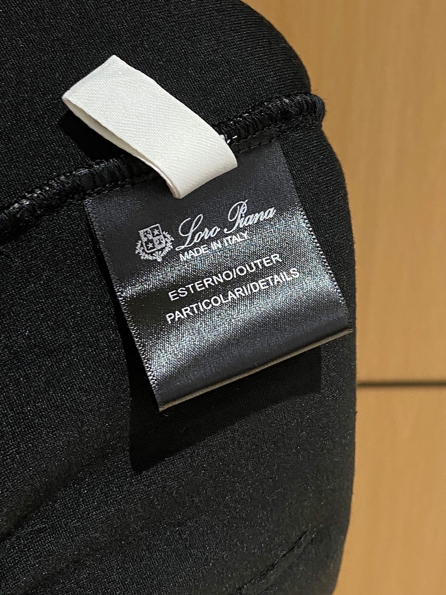 lP🆕-LoroPiana诺悠翩雅🆕25FW秋冬新款老钱风羊毛夹克连帽外套，选用进口羊毛面料混纺，立体有