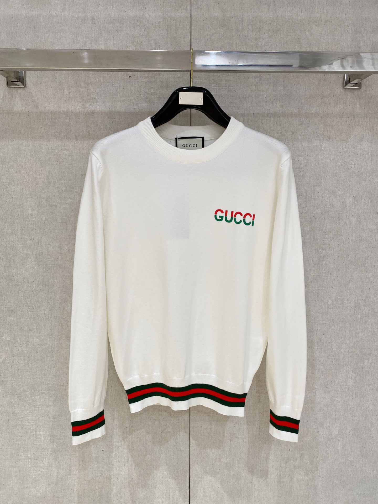 NO:600236,Gucci/Gucci 2025 autumn and winter new products, complete with three labels, round neck sweater, good product, no need to introduce too much, look at the details, counter size M-XXXL 175/140, recommended L,, gucci, sweaters, alexander wang19860909Gucci/古奇 2025年秋冬新品上新 三标齐全 圆领毛衣 好货不用过多介绍 看细节 专柜码数M-XXXL 175/140建议L,,gucci,sweaters,alexander wang,Men's clothing