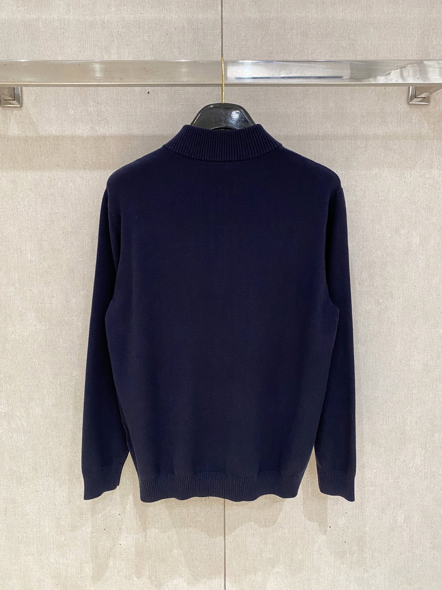 。顶级品质>专柜官网同步发售！辅料全部原版定制出品，贸易公司真品订单。高级定制进口面料，以天然植物纖維提