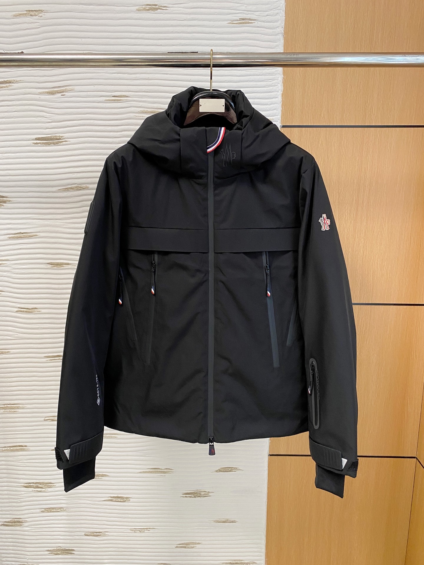 MON 2025秋冬🆕代工厂出口级别订单货品.品相完美.2024秋冬Mon*ler Grenble压胶滑