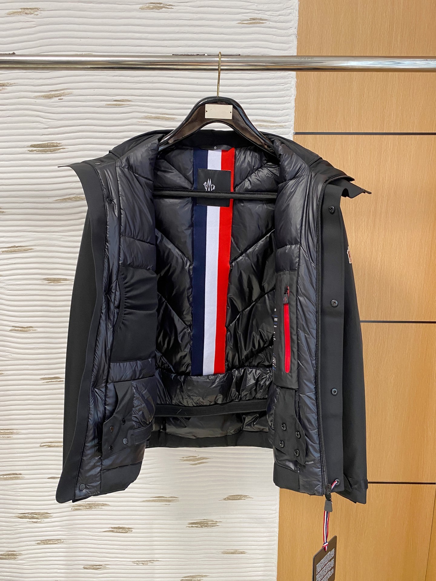 MON 2025秋冬🆕代工厂出口级别订单货品.品相完美.2024秋冬Mon*ler Grenble压胶滑