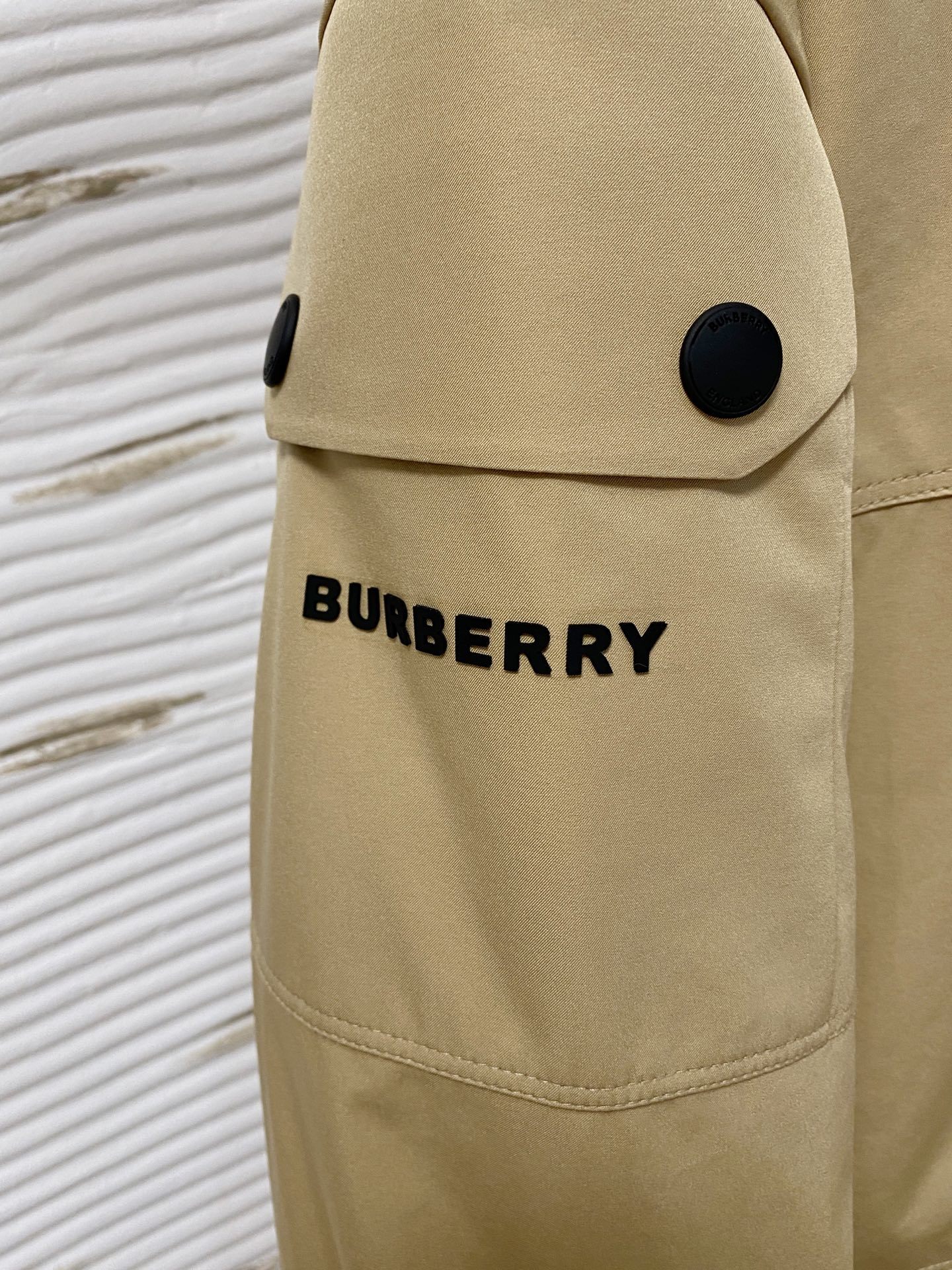 BBR 2025秋冬🆕代工厂出口级别订单货品.品相完美.2024秋冬Mon*ler Grenble压胶滑