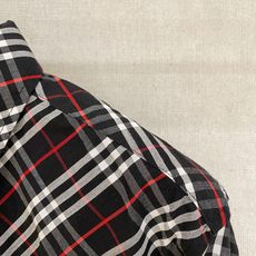 巴宝莉 2025ss春夏时尚大爆款短袖衬衫,贸易公司渠道货,品相完美如斯,属于入柜级别,可预见性的爆款, 巴宝莉 2025ss春夏时尚大爆款短袖衬衫,贸易公司渠道货,品相完美如斯,属于入柜级别,可预见性的爆款,