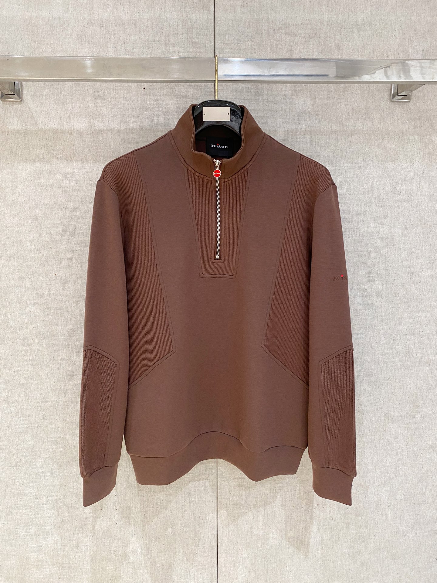 。顶级品质>专柜官网同步发售！辅料全部原版定制出品，贸易公司真品订单。高级定制进口面料，以天然植物纖維提