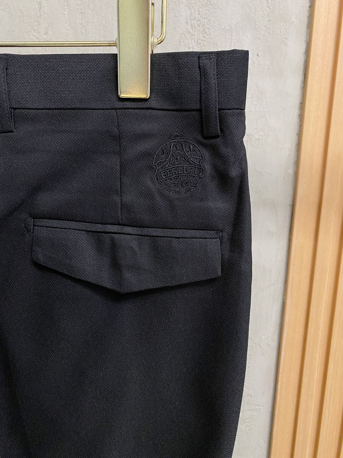 (新品)Ber家族男士商务休闲羊毛西服套装（专属收纳袋），香港洋行渠道货，重磅级品鉴奢物，意大利原厂出品