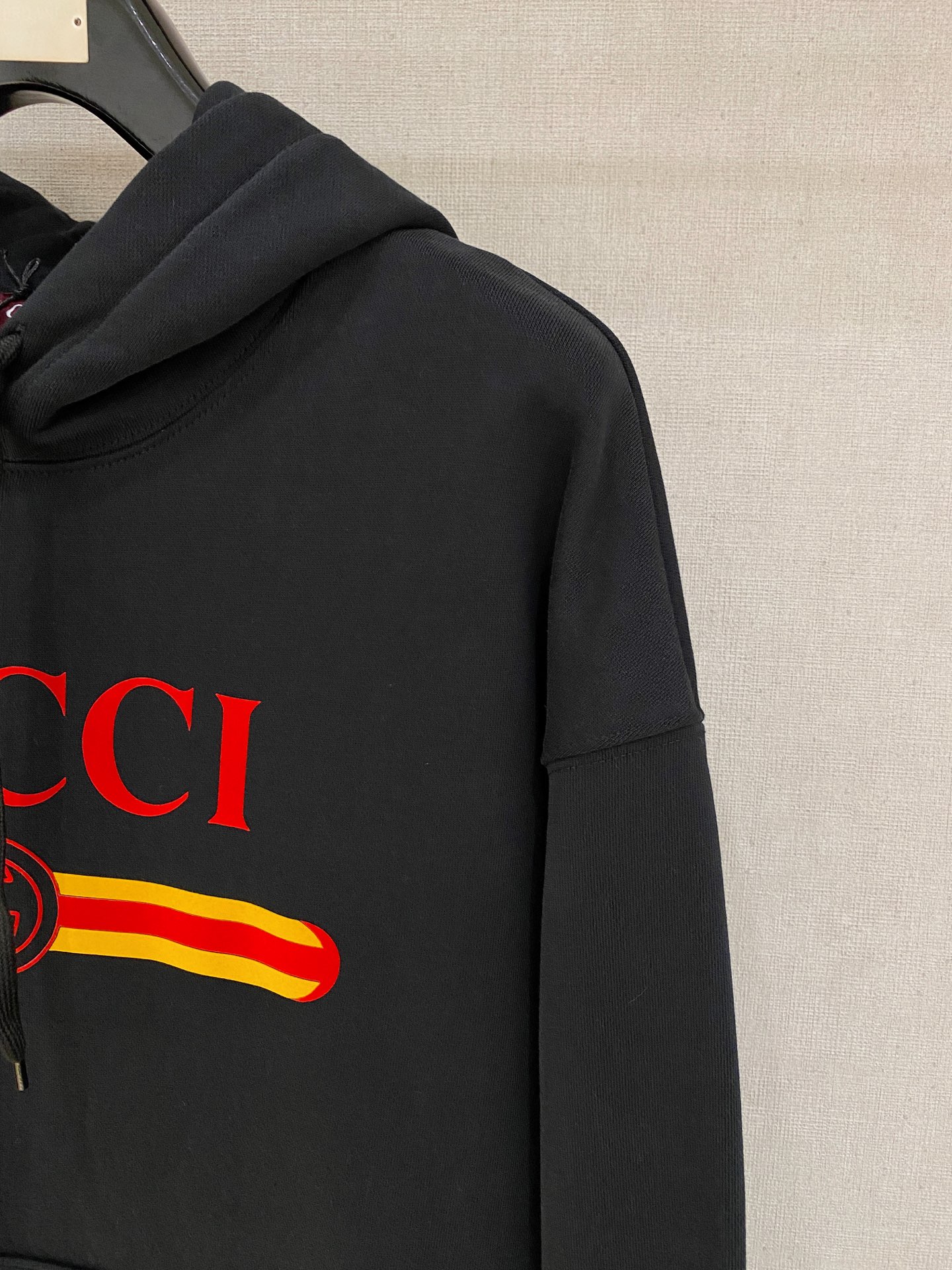 GUC 2025FW秋冬新品 休闲连帽卫衣 高端气质型必入的极品款式，一款极具腔调感与魅力的单品！细节精