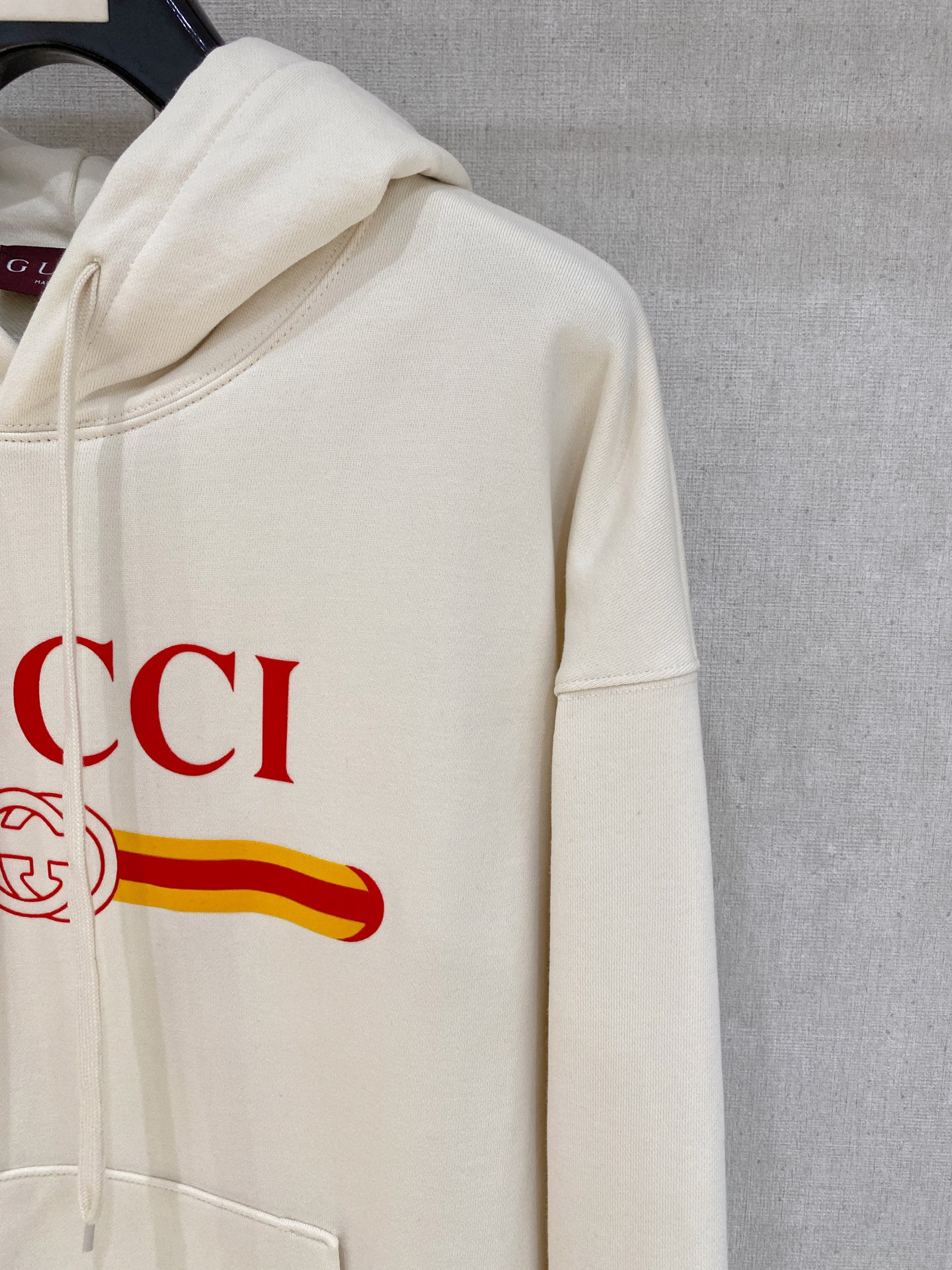 GUC 2025FW秋冬新品 休闲连帽卫衣 高端气质型必入的极品款式，一款极具腔调感与魅力的单品！细节精