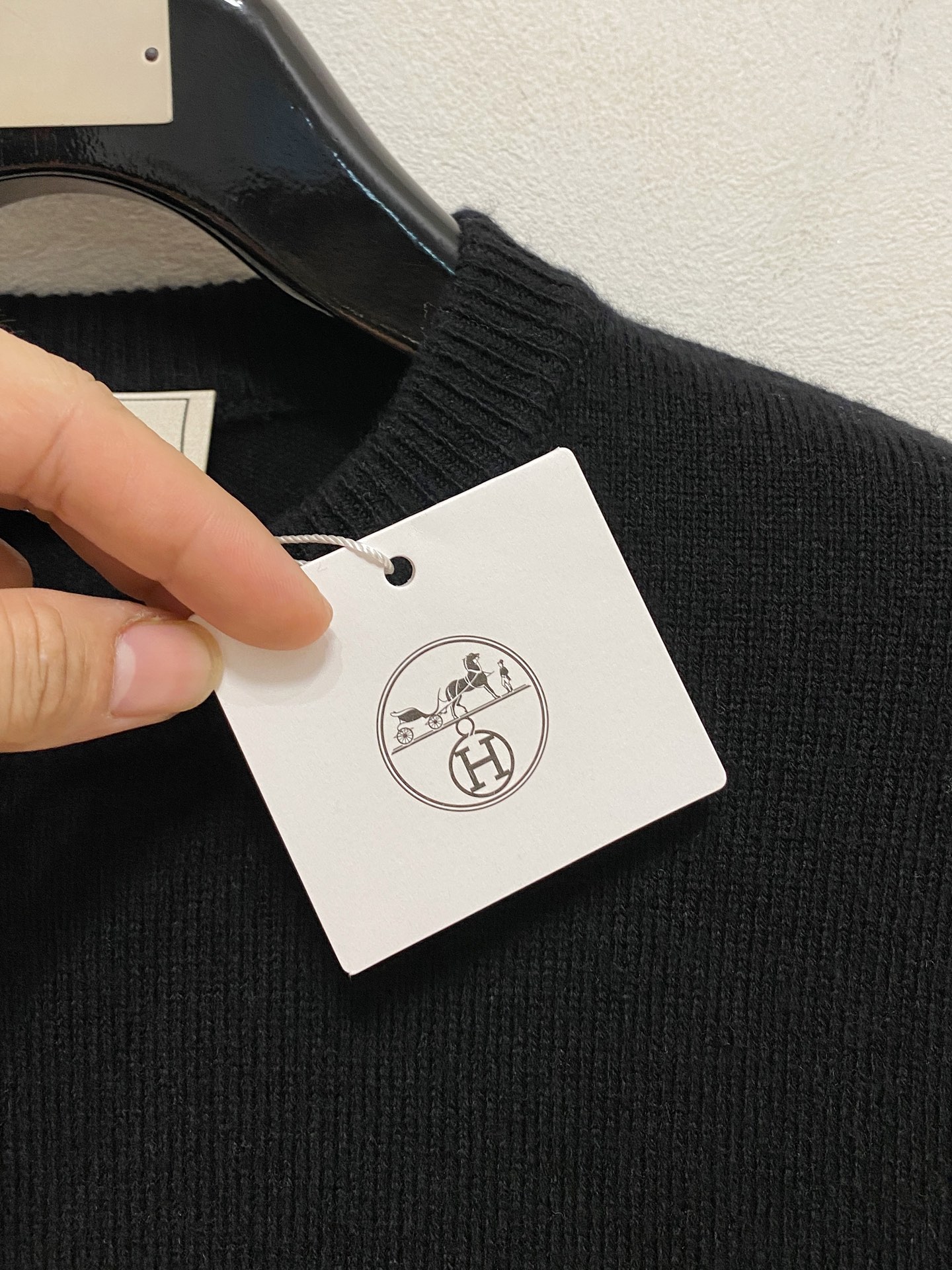 Hermes Men's 100% Wool Sweater - Comfortable, Warm, and Anti-Pilling 6 i1758910520123 1054 0 4