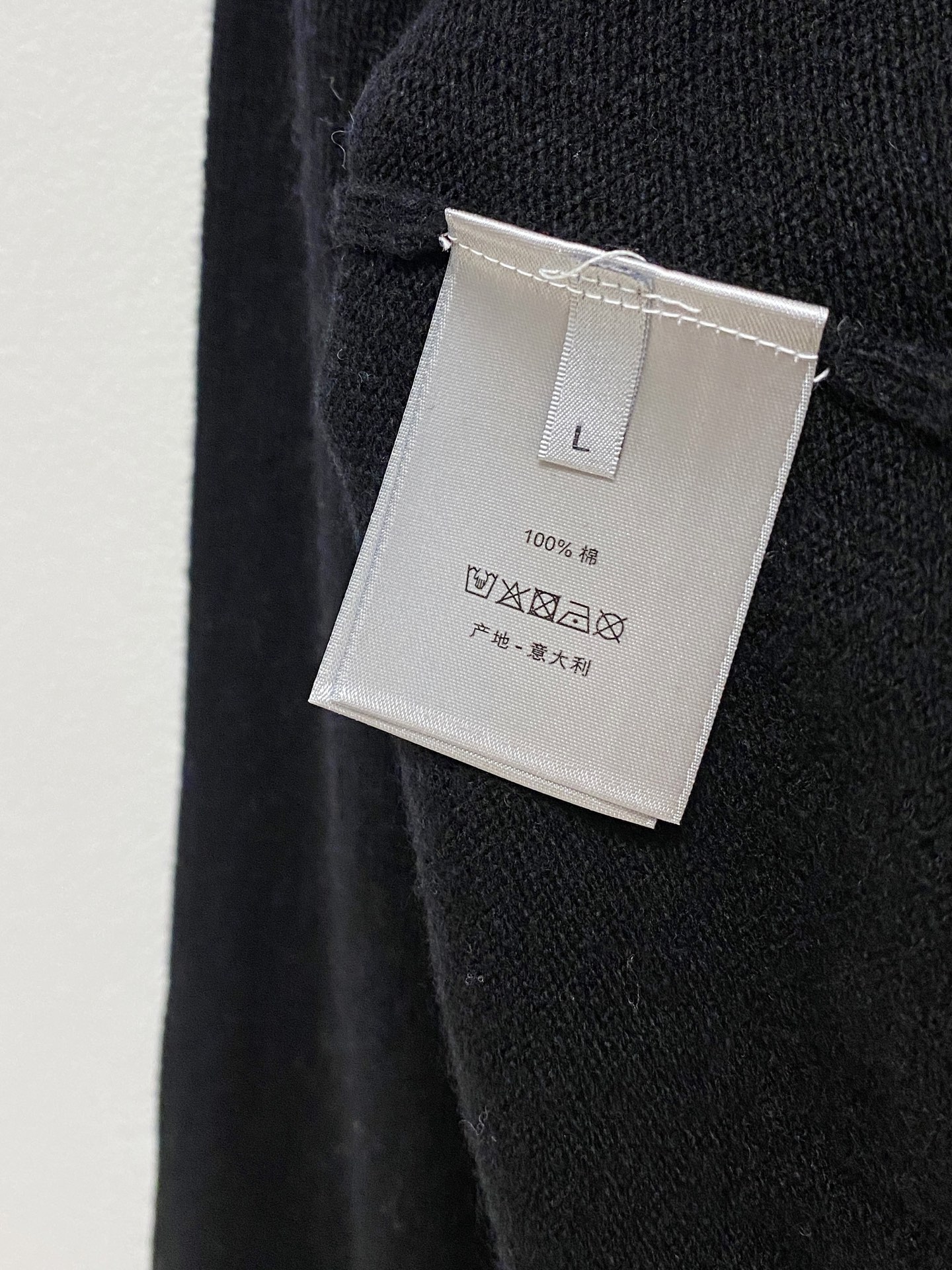 Hermes Men's Wool Sweater: Classic, Warm & Stylish - Perfect for Fall/Winter 9 i1758910539651 6770 0 7