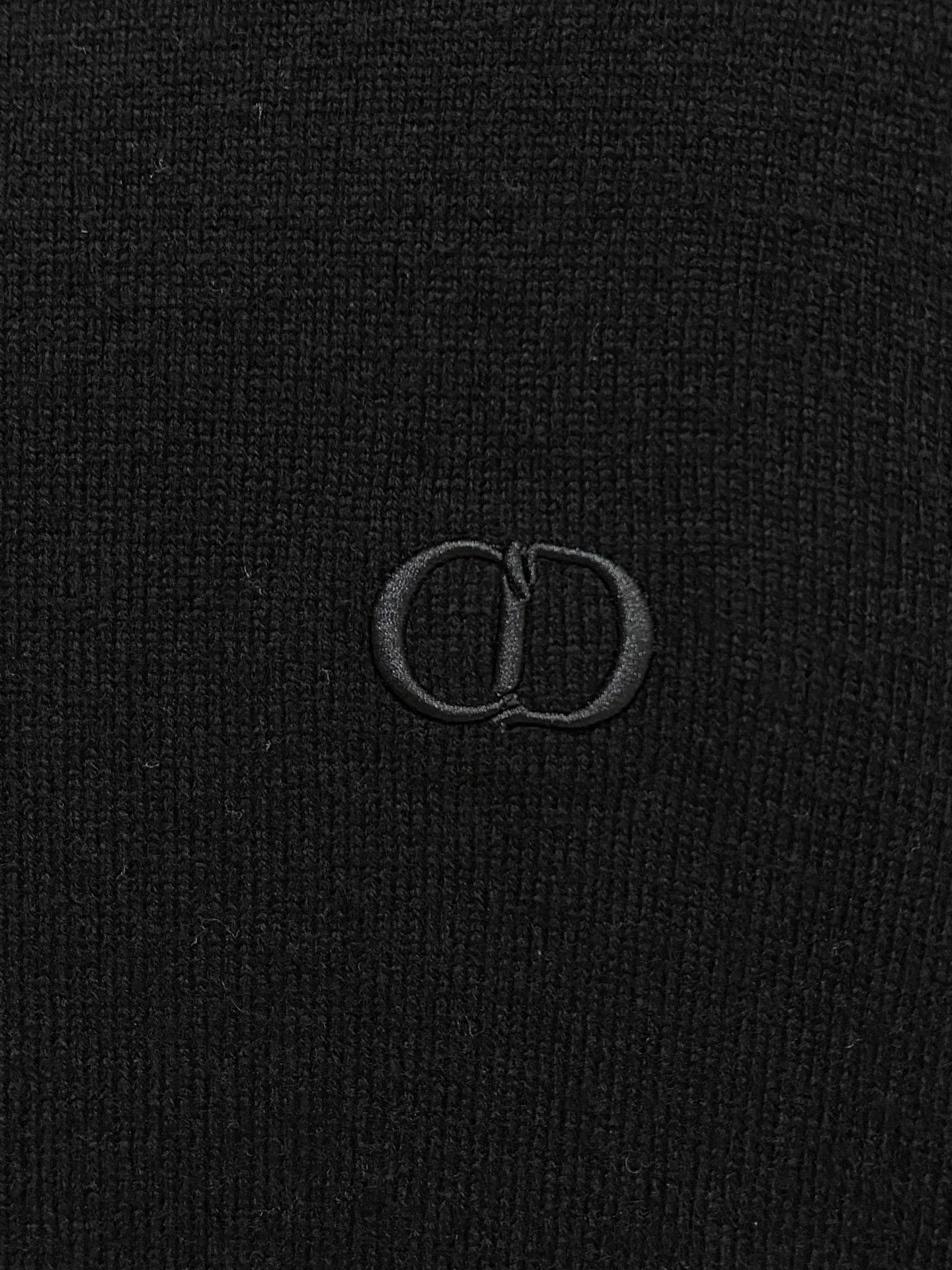 Hermes Men's Wool Sweater: Classic, Warm & Stylish - Perfect for Fall/Winter 5 i1758910540590 2392 0 3