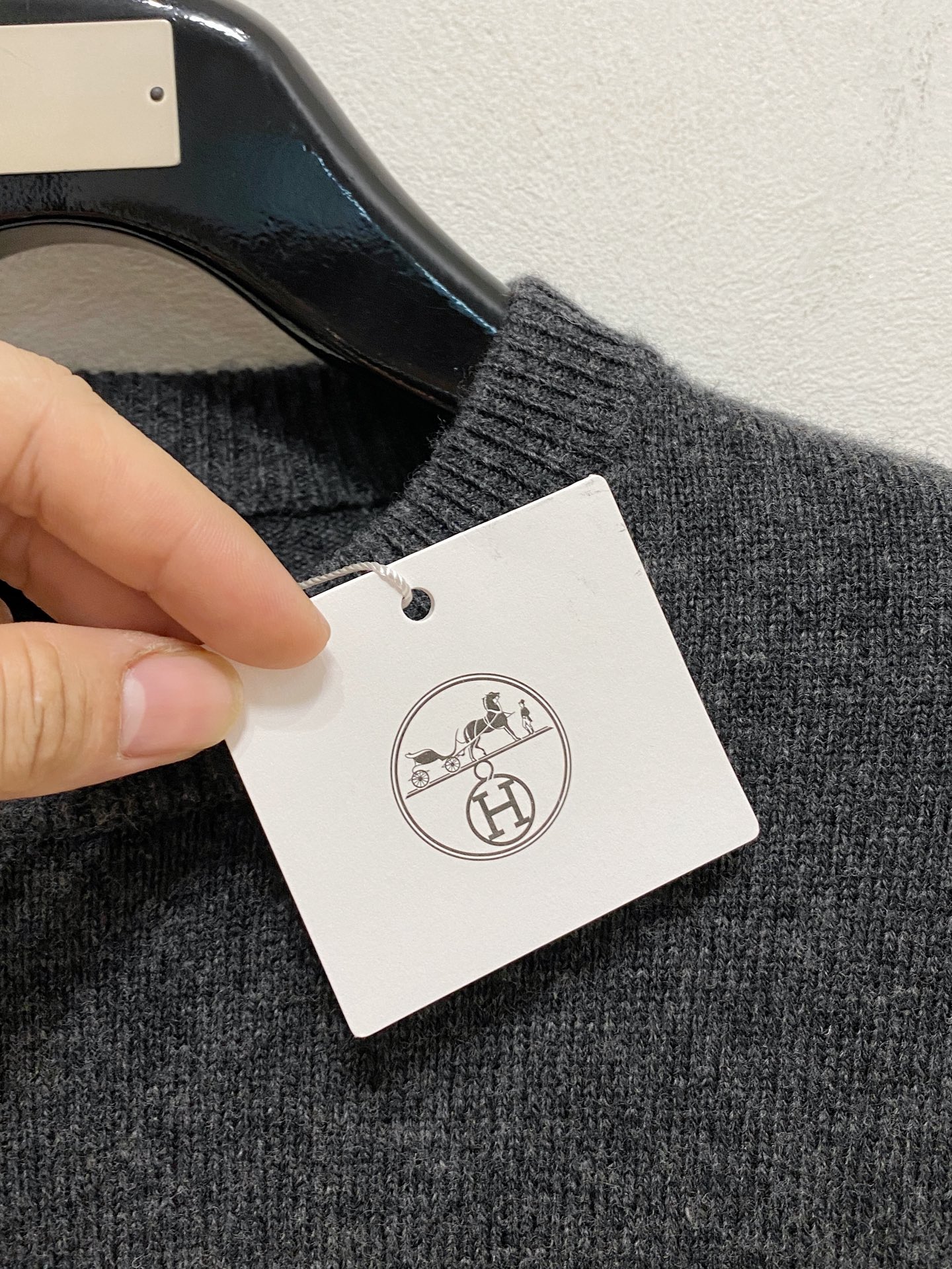 Hermes Wool Sweater - Luxurious, Warm & Stylish Knitwear for Men 6 i1758910620734 6144 0 4