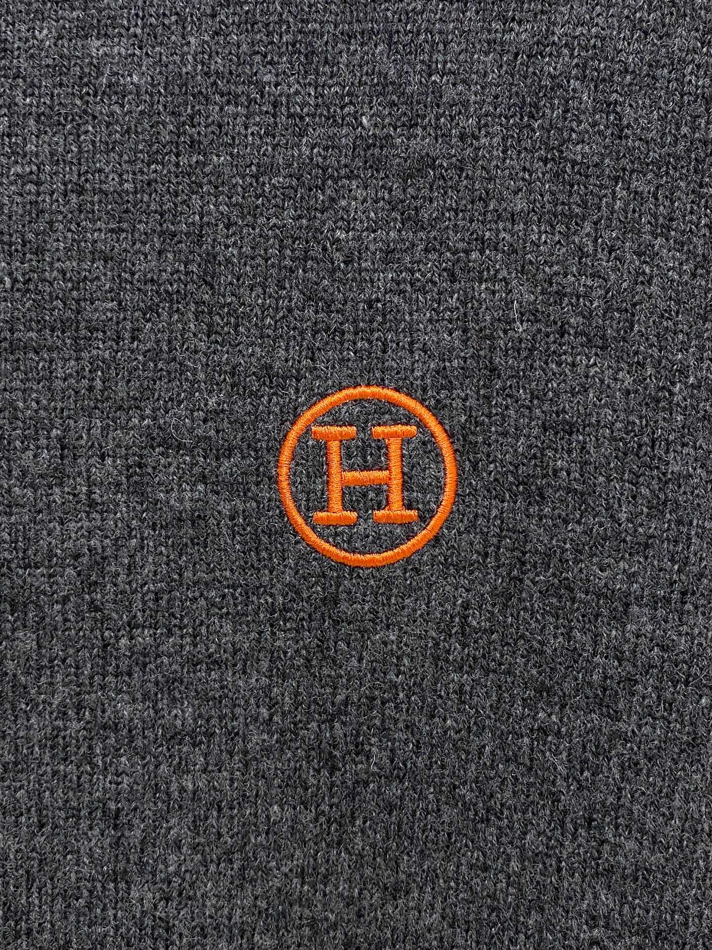Hermes Wool Sweater - Luxurious, Warm & Stylish Knitwear for Men 5 i1758910621743 1394 0 3