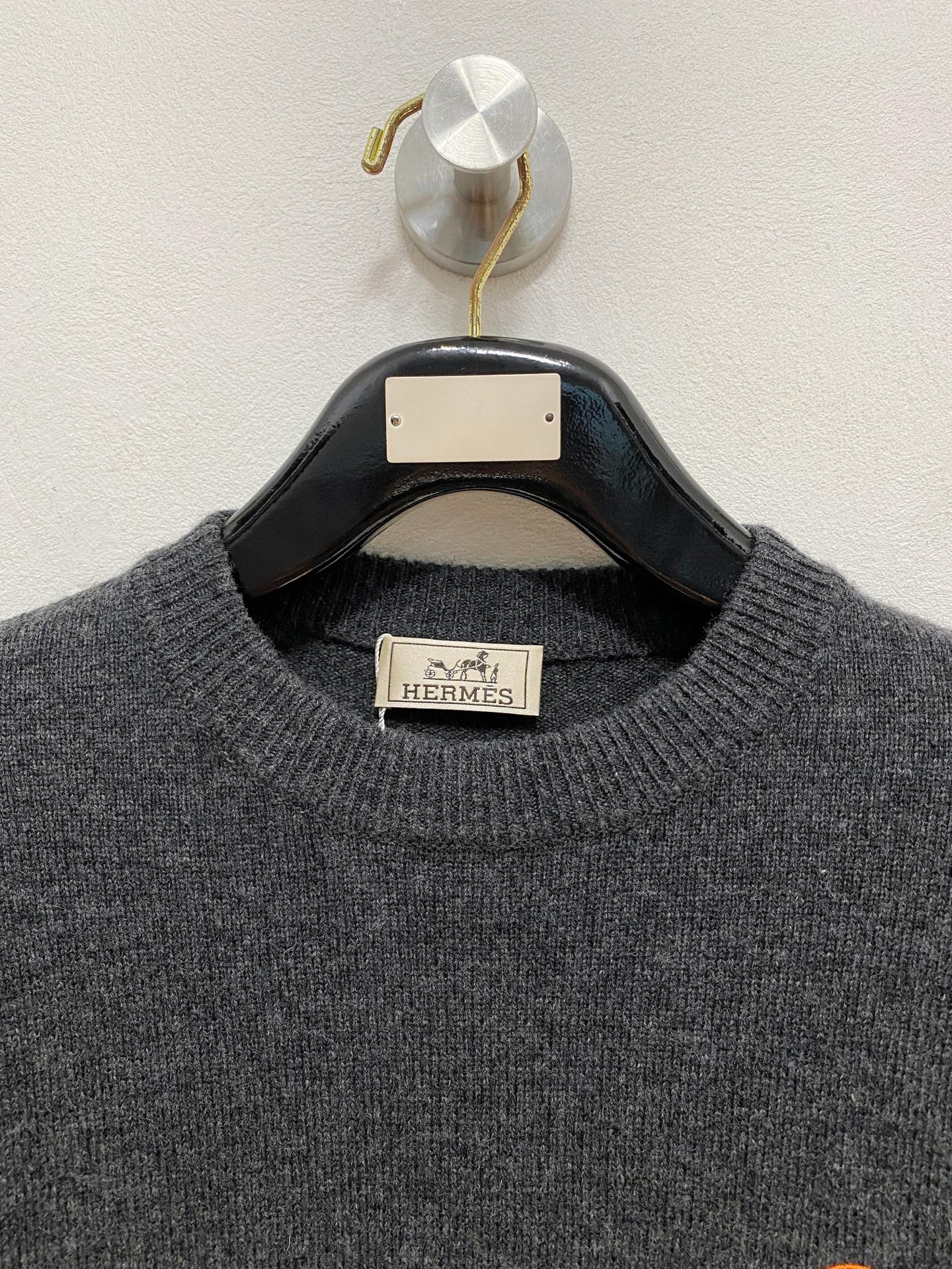 Hermes Wool Sweater - Luxurious, Warm & Stylish Knitwear for Men 3 i1758910621765 2246 0 1