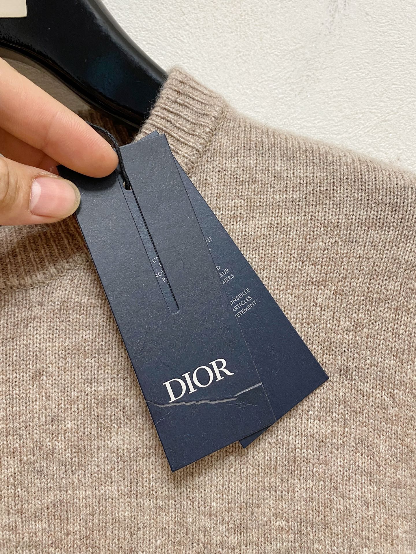 迪奥 2025ss秋冬新品时尚休闲打底单穿圆领商务休闲基础高档精纺100%纯羊毛毛衣 舒适保暖！抗起球👍