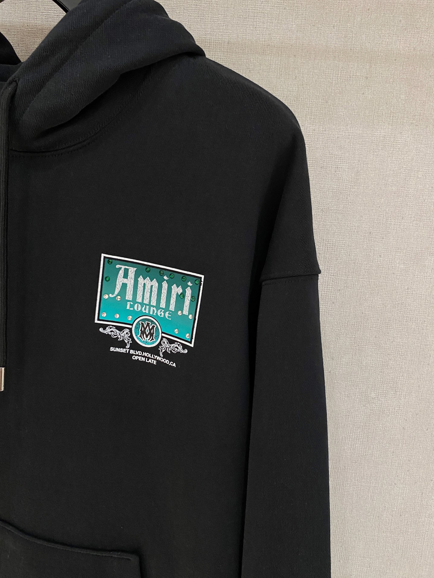 AMR 2025FW秋冬新品 休闲连帽卫衣 高端气质型必入的极品款式，一款极具腔调感与魅力的单品！细节精