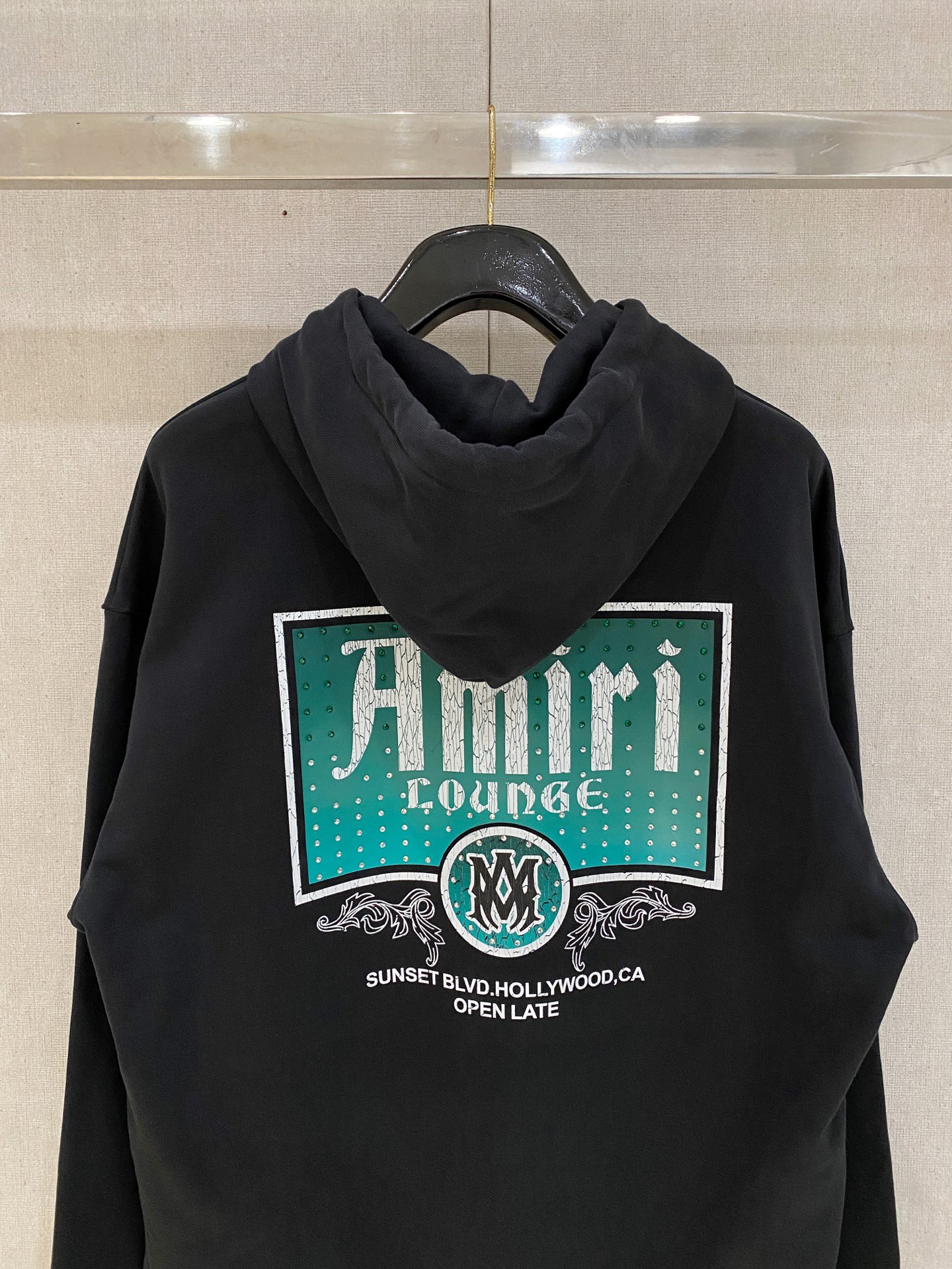 AMR 2025FW秋冬新品 休闲连帽卫衣 高端气质型必入的极品款式，一款极具腔调感与魅力的单品！细节精