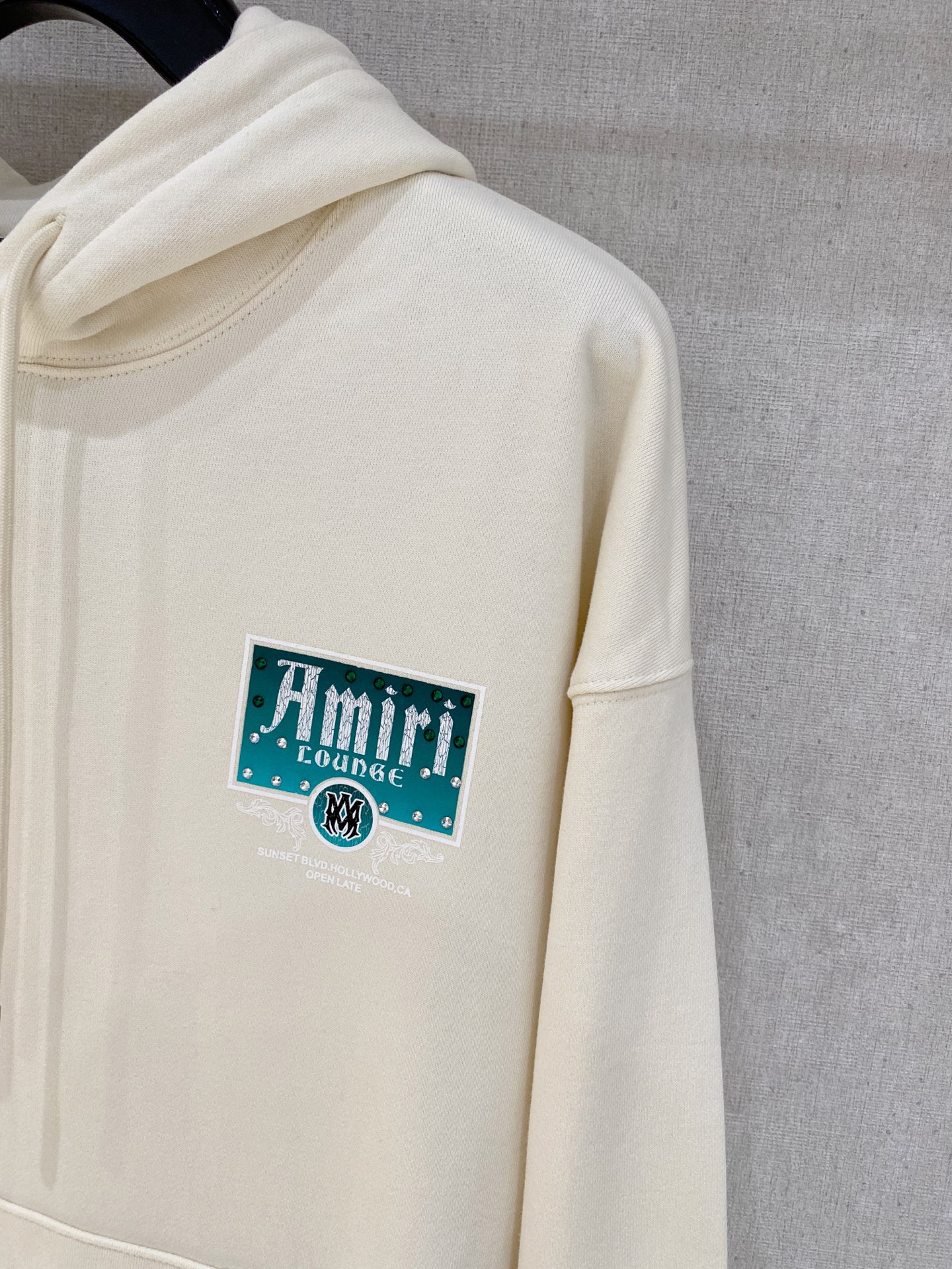 AMR 2025FW秋冬新品 休闲连帽卫衣 高端气质型必入的极品款式，一款极具腔调感与魅力的单品！细节精