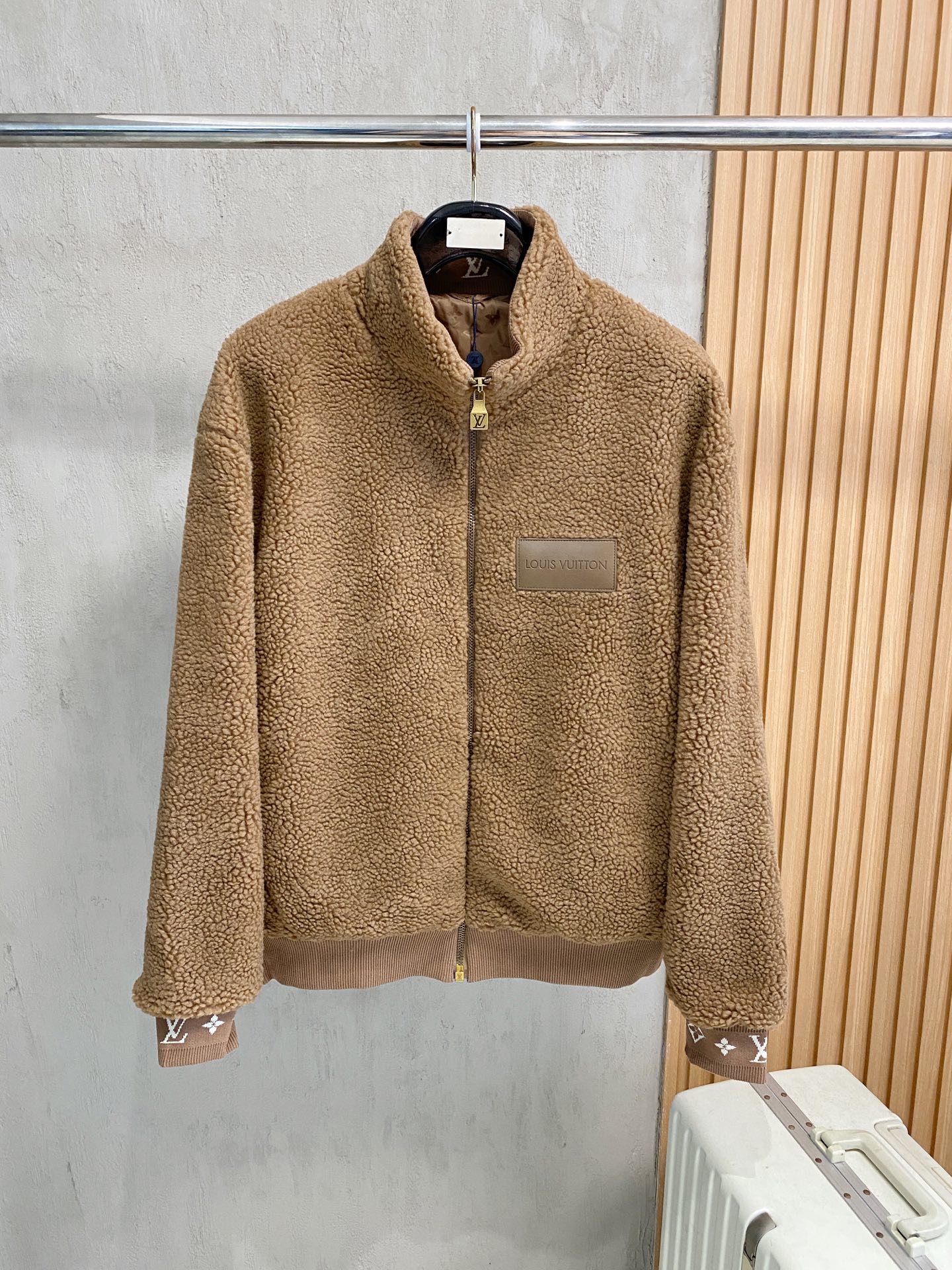 Veste Teddy en Laine Bouclée Louis Vuitton avec Détails Monogram