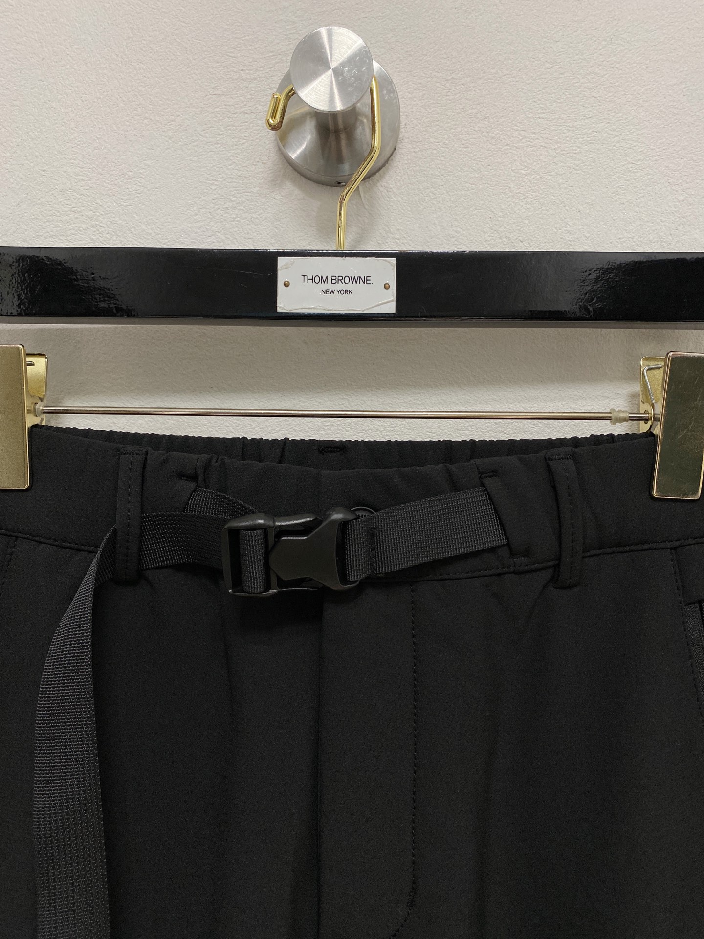 🌾P普拉达 【新品】秋冬加厚 25ss休闲裤金典再次出现，原单订制高品质时尚休闲裤。超级百搭款。独家定制